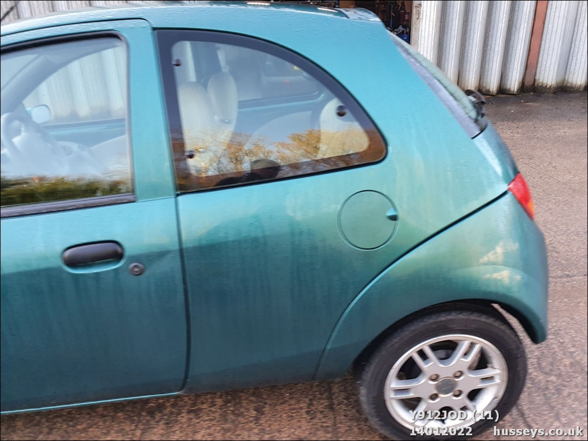 2001 FORD KA LUXURY - 1299cc 3dr Hatchback (Green, 71k) - Image 11 of 25