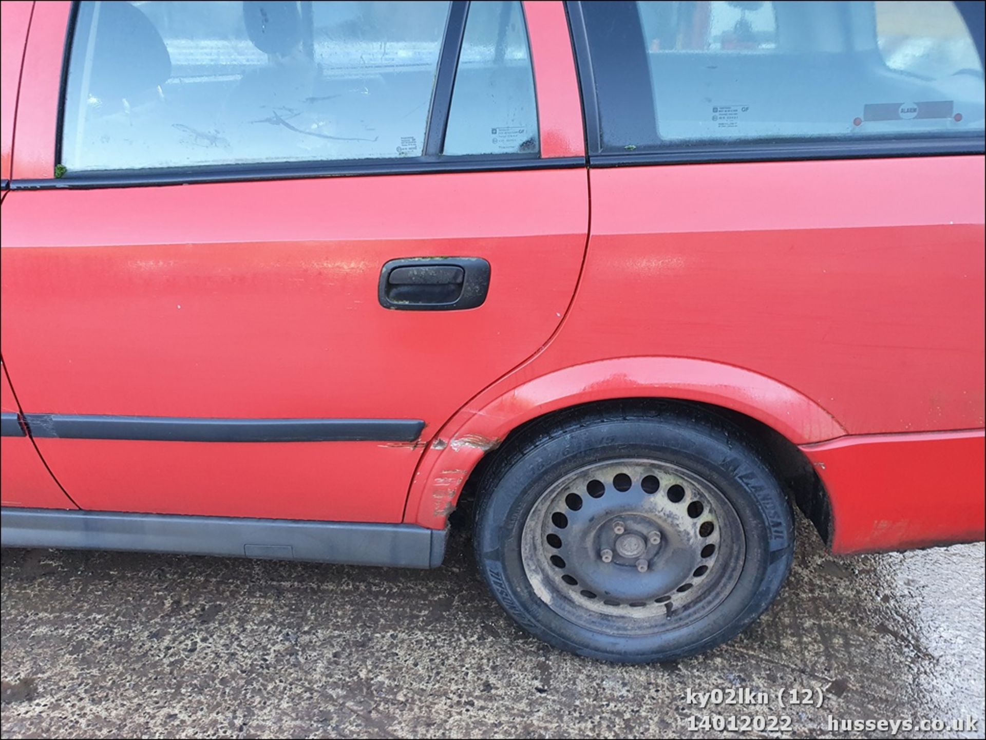 02/02 VAUXHALL ASTRA LS 8V - 1598cc 5dr Estate (Red, 120k) - Image 12 of 24