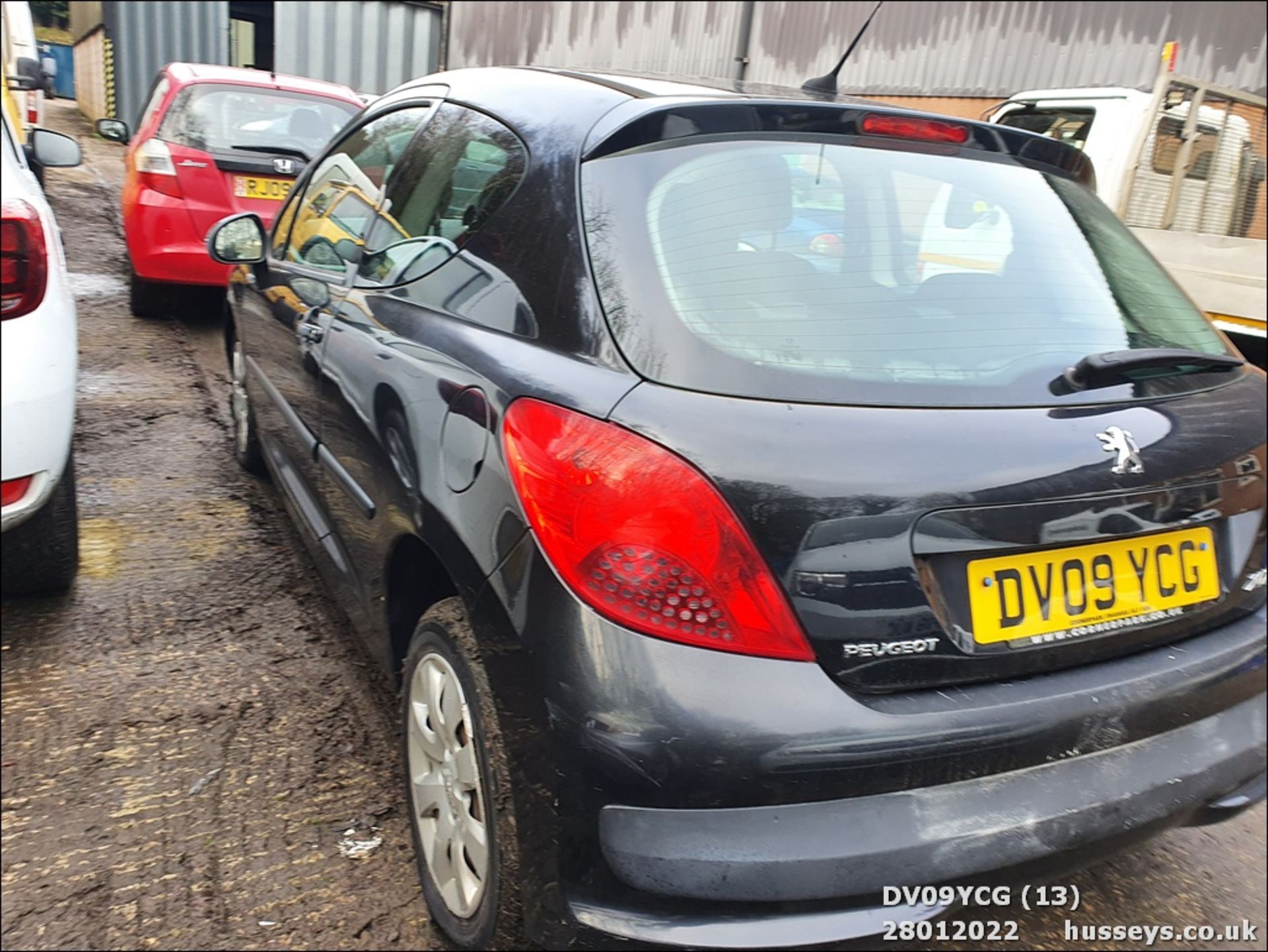 09/09 PEUGEOT 207 S - 1360cc 3dr Hatchback (Black, 82k) - Image 13 of 29