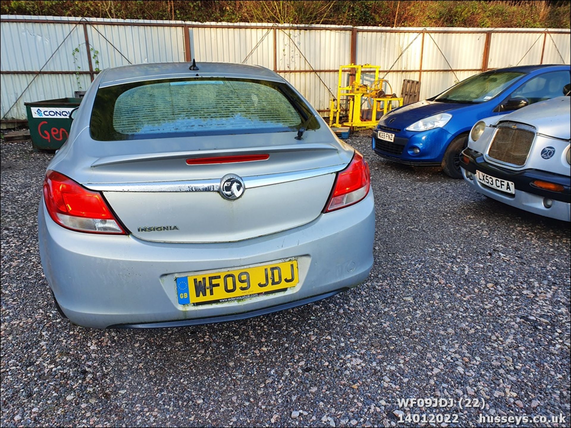 09/09 VAUXHALL INSIGNIA EXCLUSIV NAV - 1796cc 5dr Hatchback (Silver, 123k) - Image 22 of 38