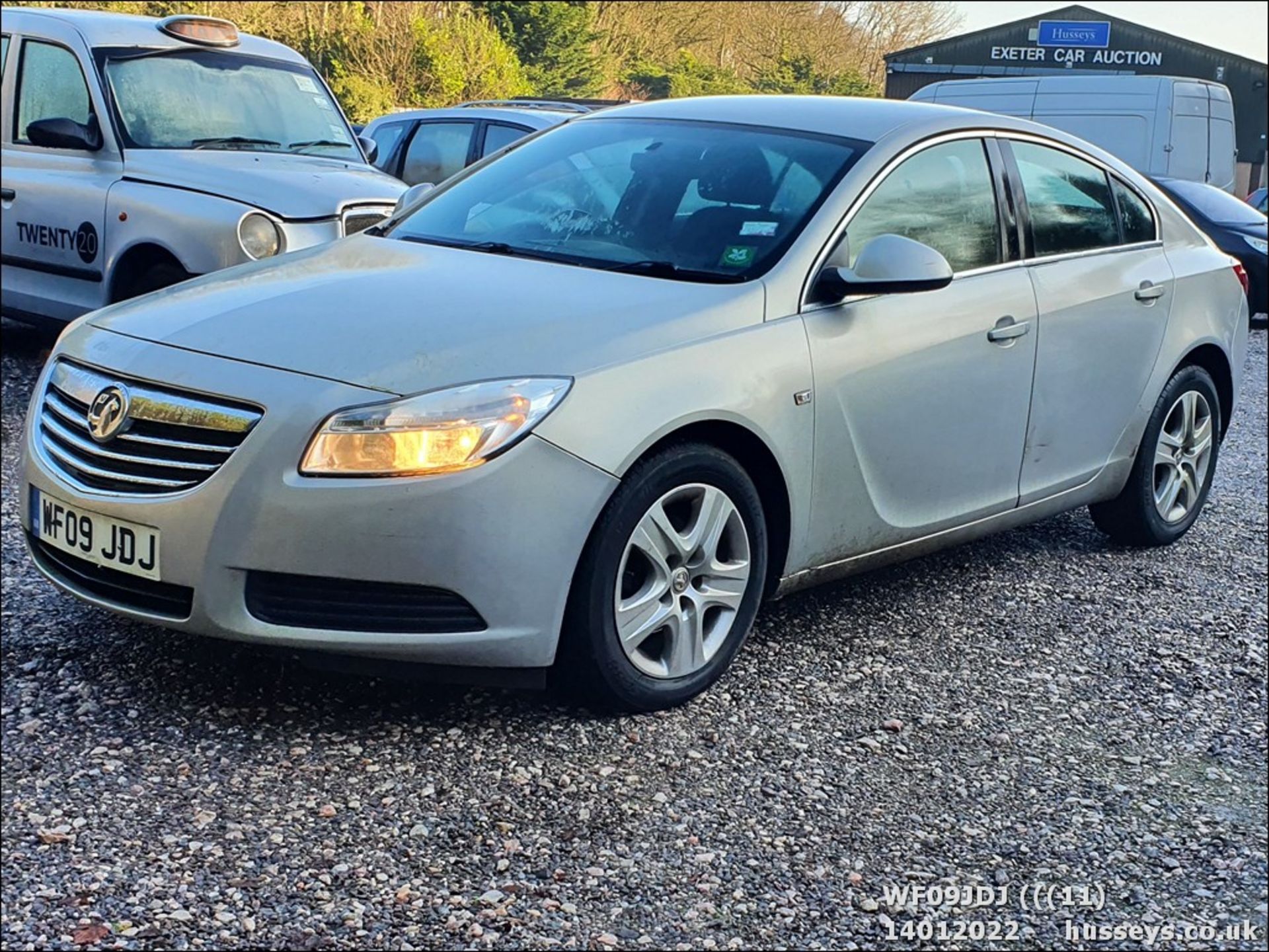 09/09 VAUXHALL INSIGNIA EXCLUSIV NAV - 1796cc 5dr Hatchback (Silver, 123k)