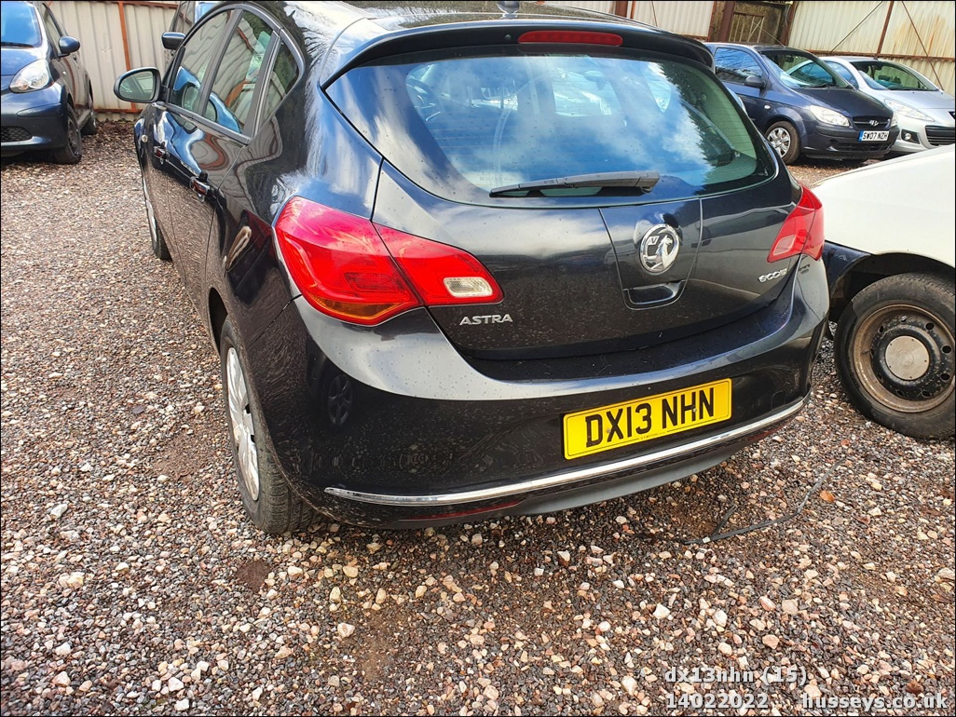 13/13 VAUXHALL ASTRA EXCLUSIV CDTI ECOFL - 1686cc 5dr Hatchback (Black, 139k) - Image 2 of 29