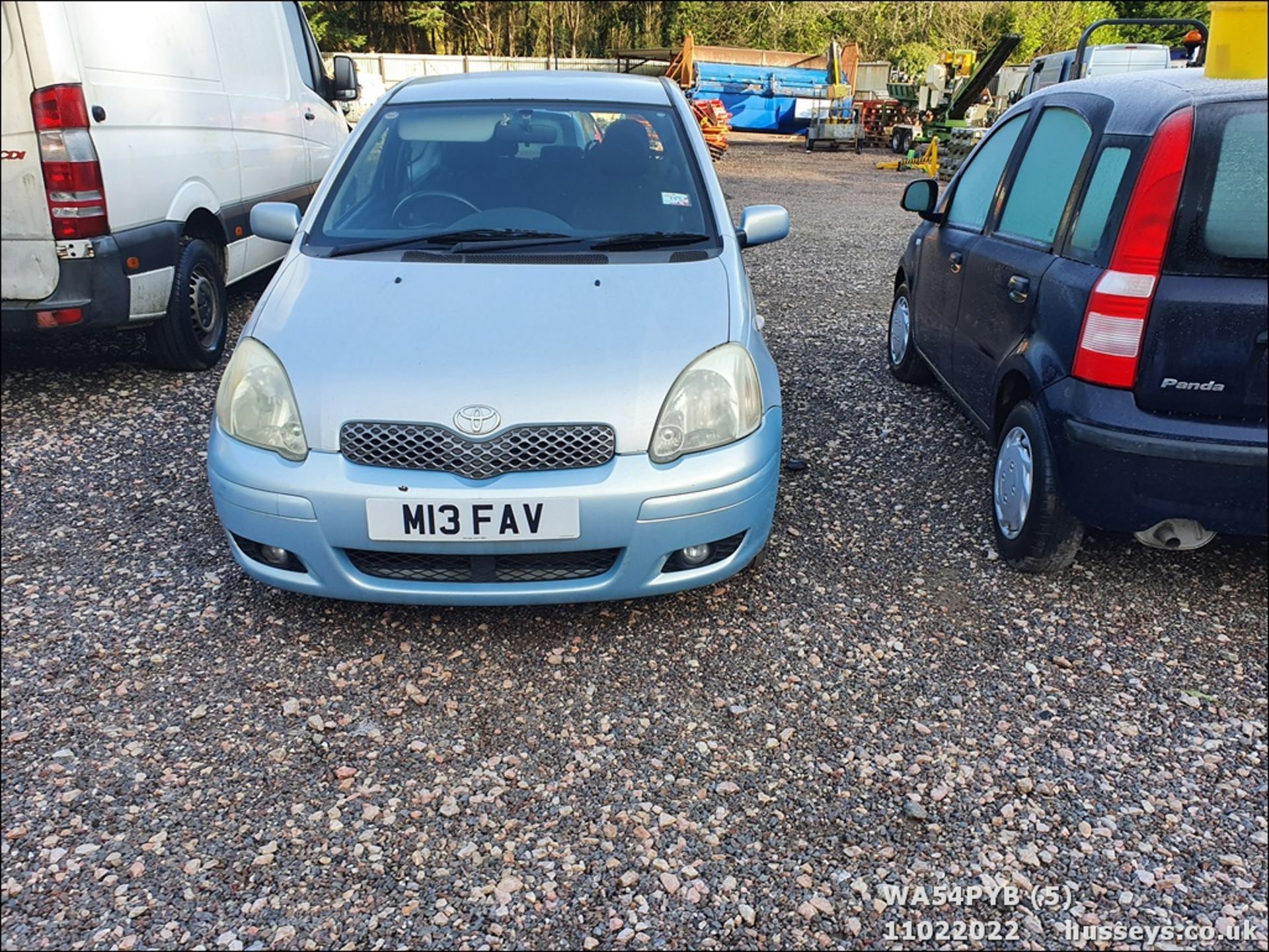 04/54 TOYOTA YARIS BLUE - 1299cc 3dr Hatchback (Blue, 112k) - Image 5 of 20