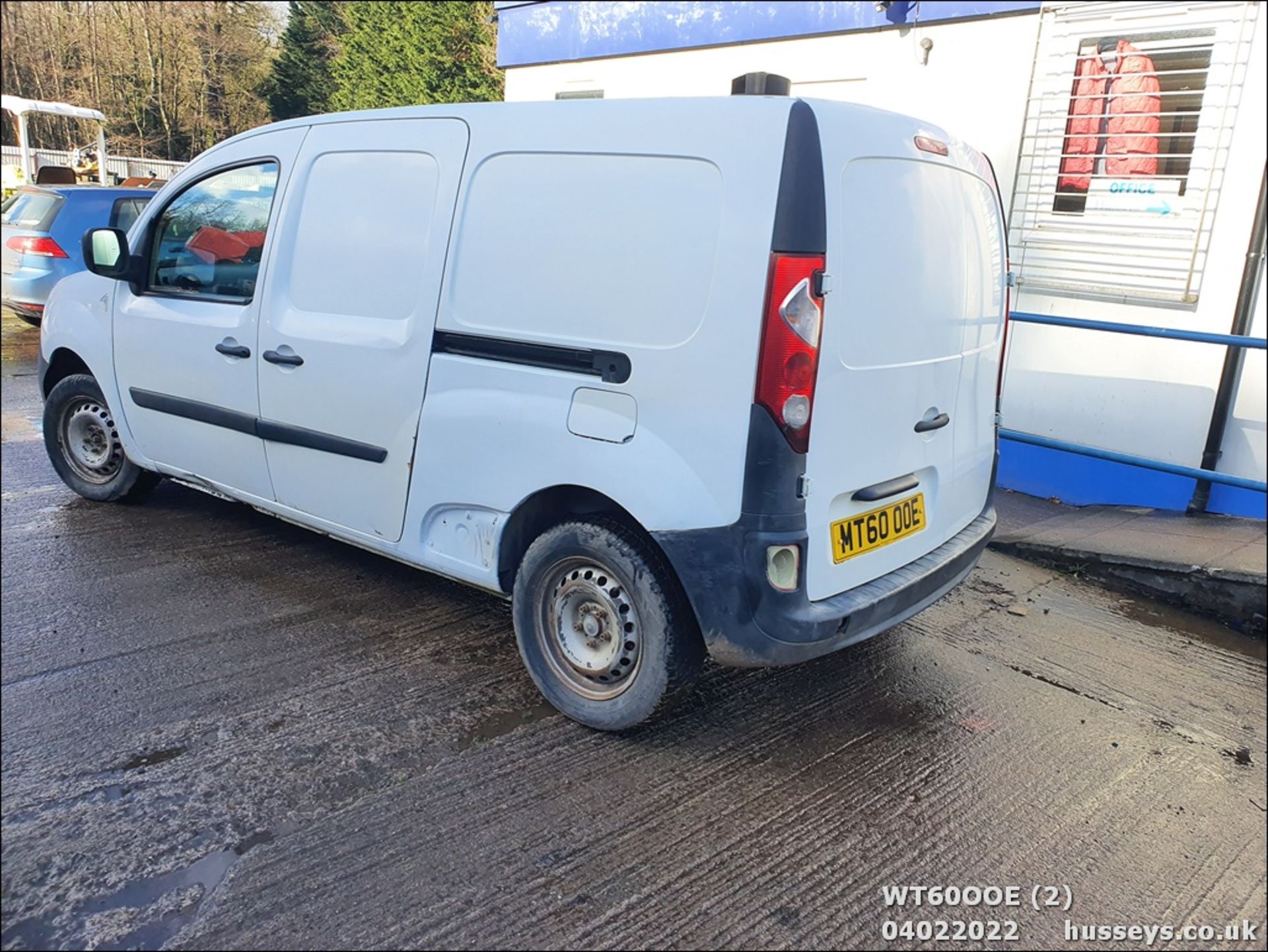 11/60 RENAULT KANGOO MAXI LL DCI 85 - 1461cc 6dr Van (White) - Image 2 of 17