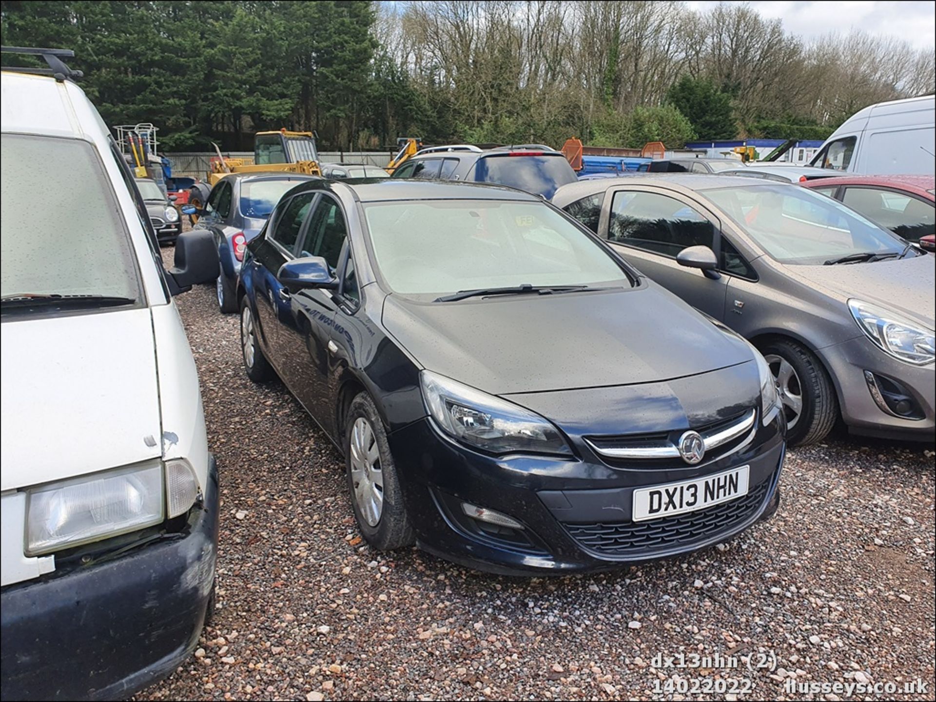 13/13 VAUXHALL ASTRA EXCLUSIV CDTI ECOFL - 1686cc 5dr Hatchback (Black, 139k) - Image 17 of 29