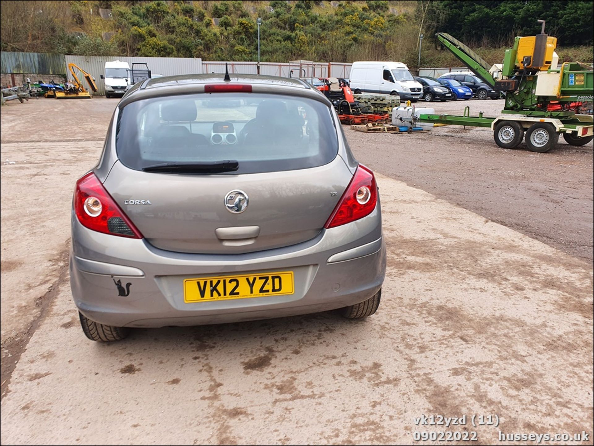 12/12 VAUXHALL CORSA ACTIVE - 1229cc 3dr Hatchback (Brown) - Image 11 of 38