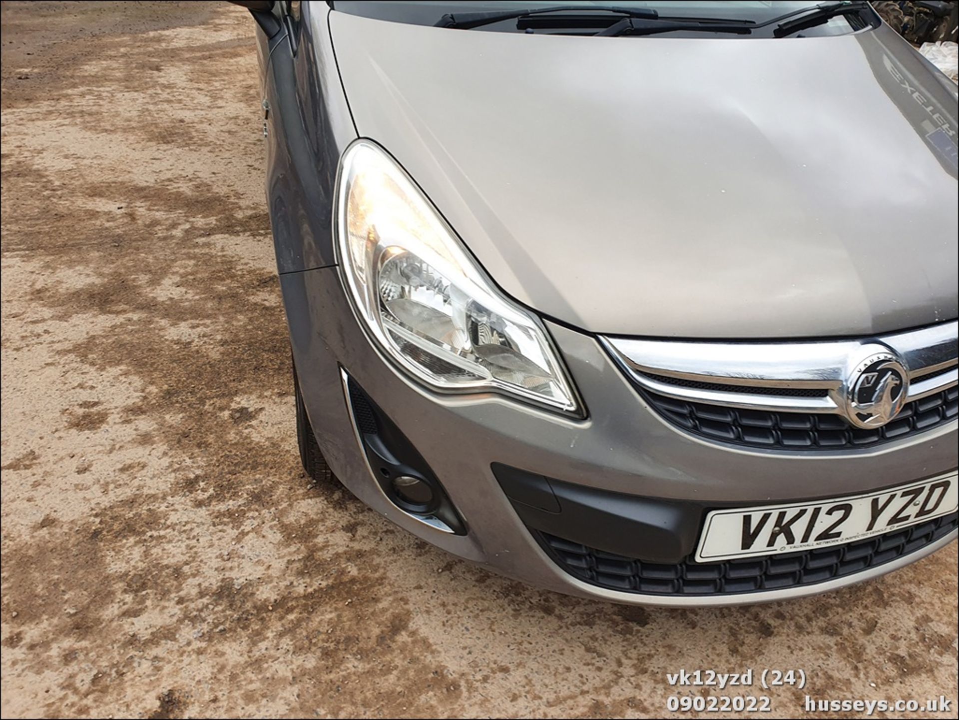 12/12 VAUXHALL CORSA ACTIVE - 1229cc 3dr Hatchback (Brown) - Image 24 of 38