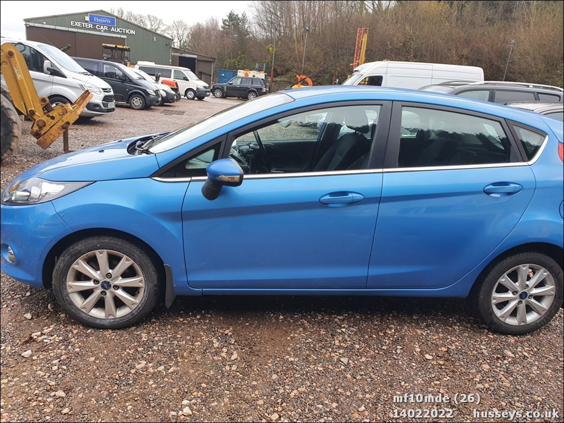 10/10 FORD FIESTA ZETEC - 1242cc 5dr Hatchback (Blue) - Image 27 of 33