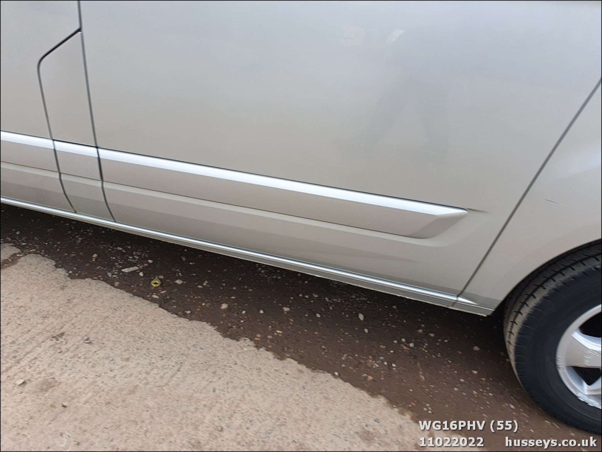 16/16 FORD TRANSIT CUSTOM 290 LTD E- - 2198cc 5dr Van (Silver, 124k) - Image 33 of 47