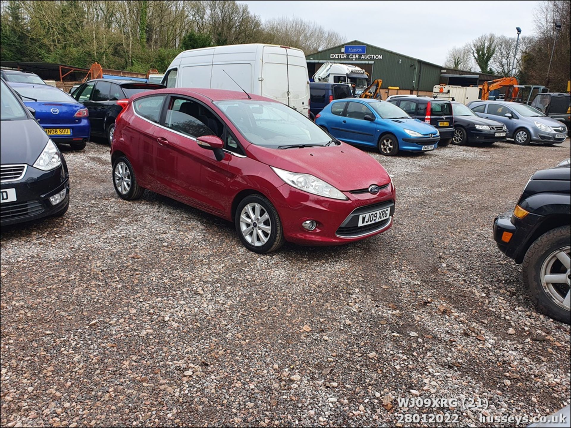 09/09 FORD FIESTA ZETEC 96 - 1388cc 3dr Hatchback (Red, 73k) - Image 22 of 28