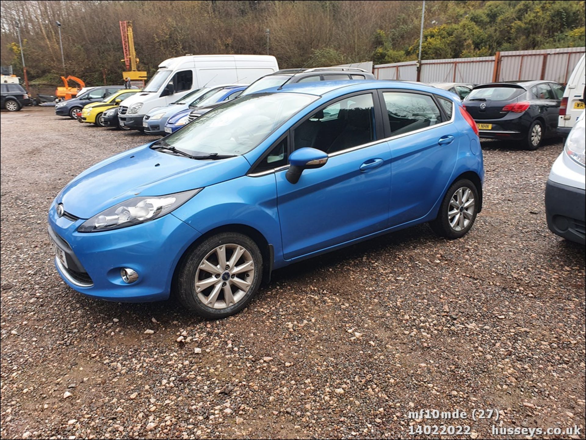 10/10 FORD FIESTA ZETEC - 1242cc 5dr Hatchback (Blue) - Image 28 of 33