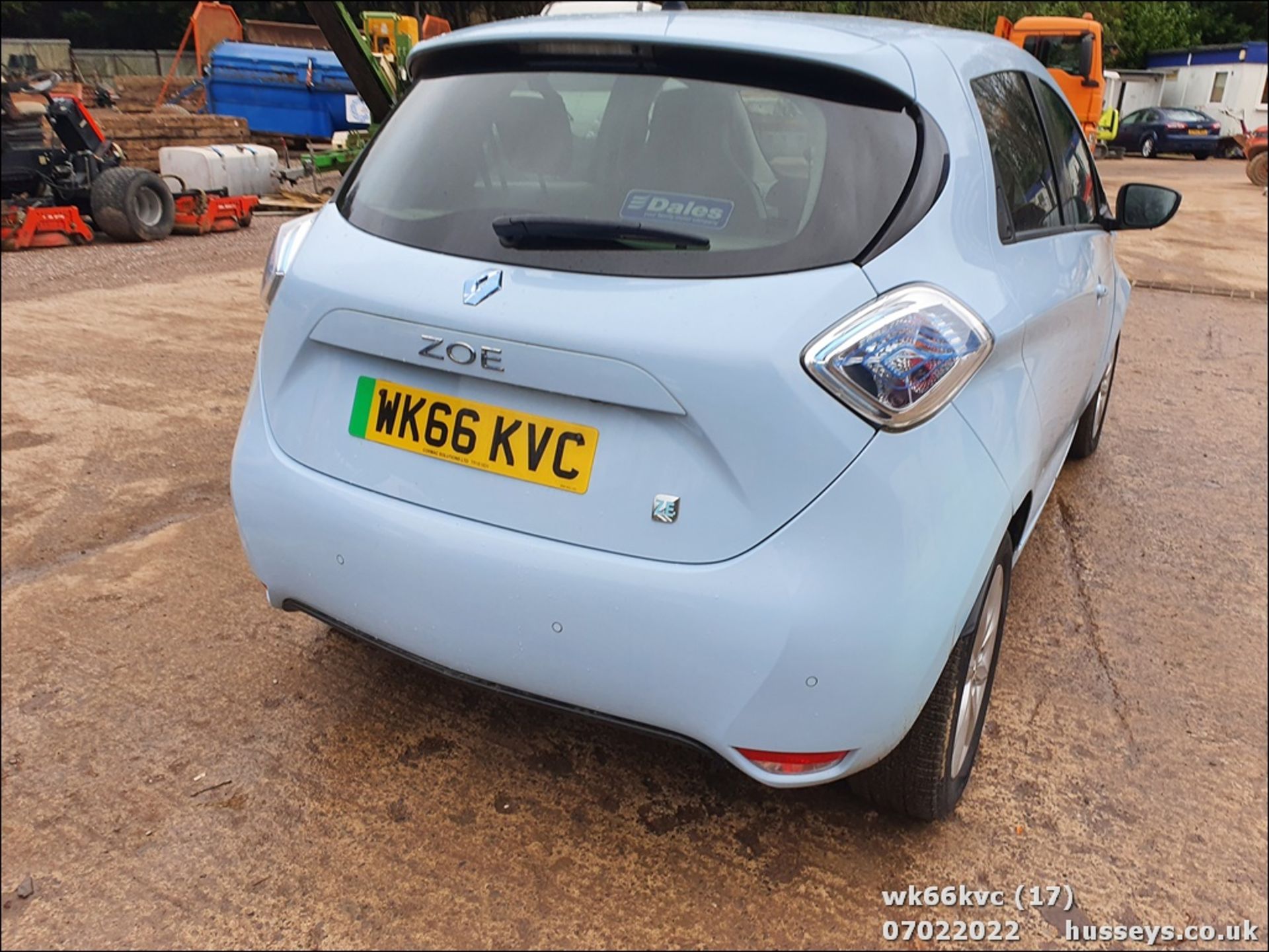 16/66 RENAULT ZOE I DYNAMIQUE NAV AUTO ELECTRIC 3dr Hatchback (Blue, 17k) - Image 17 of 27