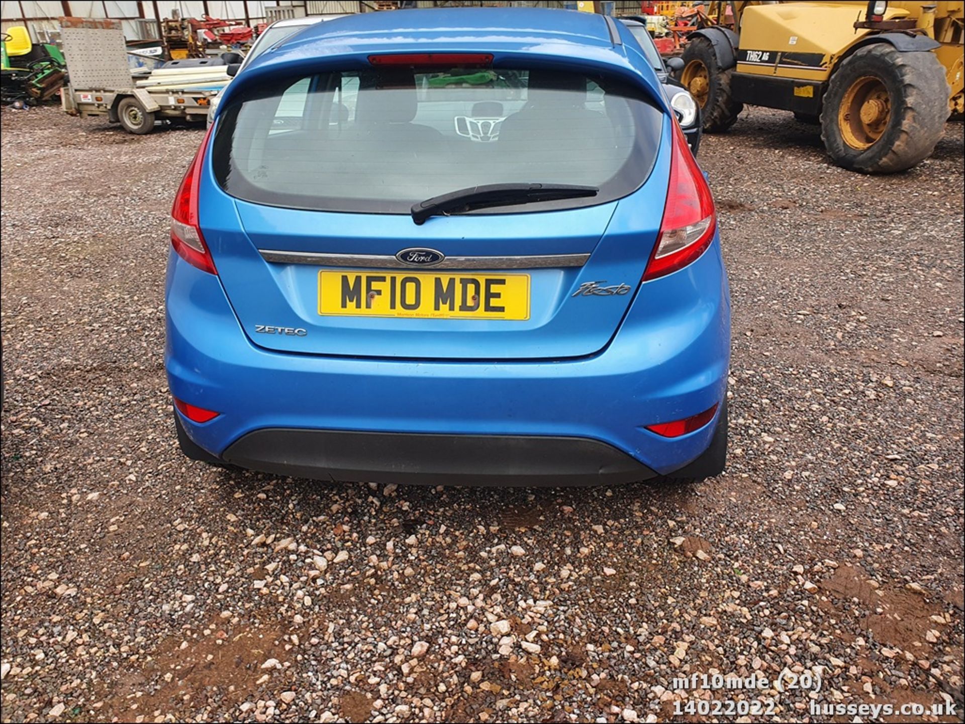 10/10 FORD FIESTA ZETEC - 1242cc 5dr Hatchback (Blue) - Image 21 of 33