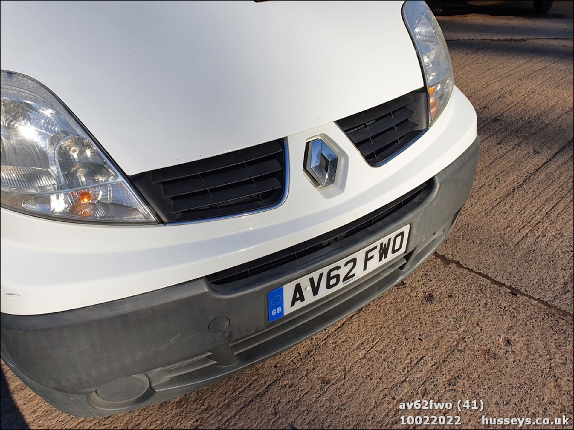 12/62 RENAULT TRAFIC SL27 DCI - 1995cc Van (White, 121k) - Image 4 of 40