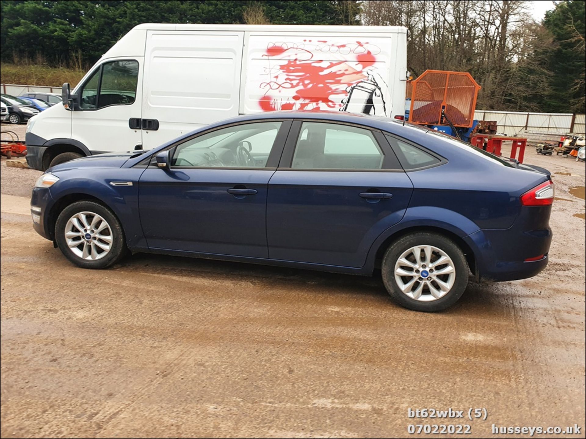 13/62 FORD MONDEO ZETEC TDCI 140 A - 1997cc 5dr Hatchback (Blue) - Image 5 of 25