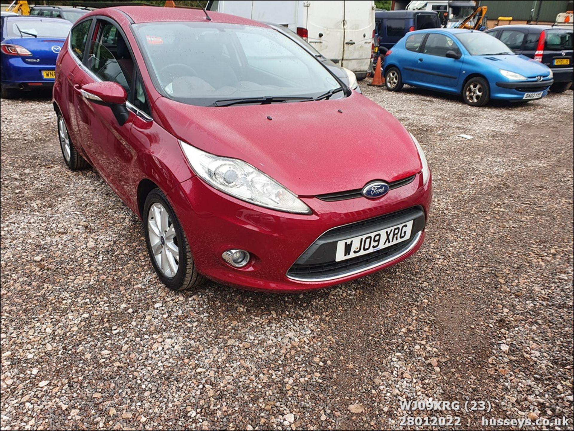 09/09 FORD FIESTA ZETEC 96 - 1388cc 3dr Hatchback (Red, 73k) - Image 24 of 28