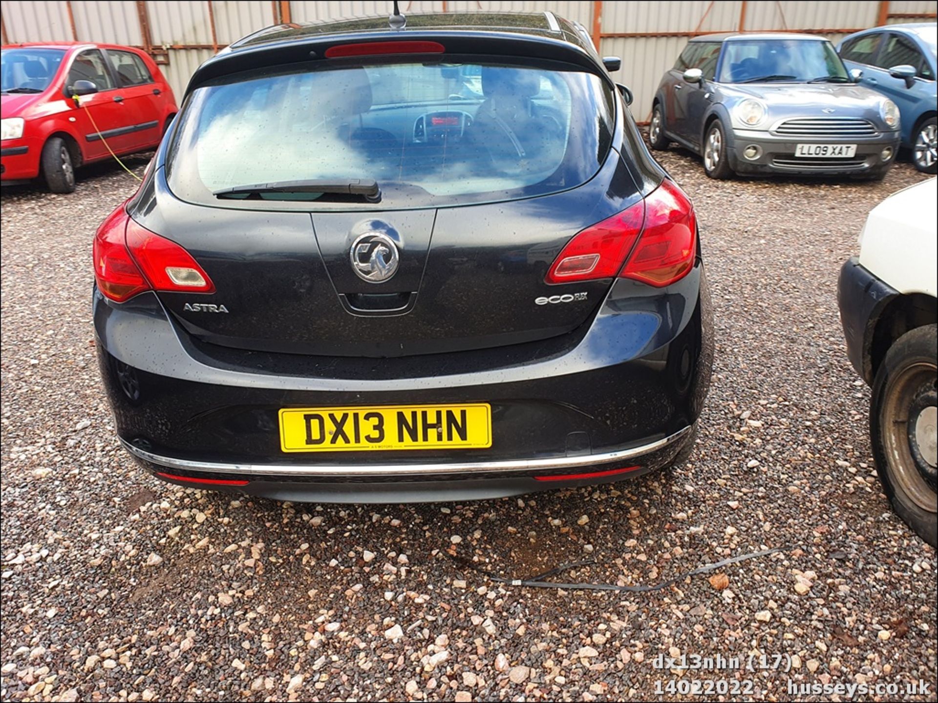 13/13 VAUXHALL ASTRA EXCLUSIV CDTI ECOFL - 1686cc 5dr Hatchback (Black, 139k) - Image 28 of 29