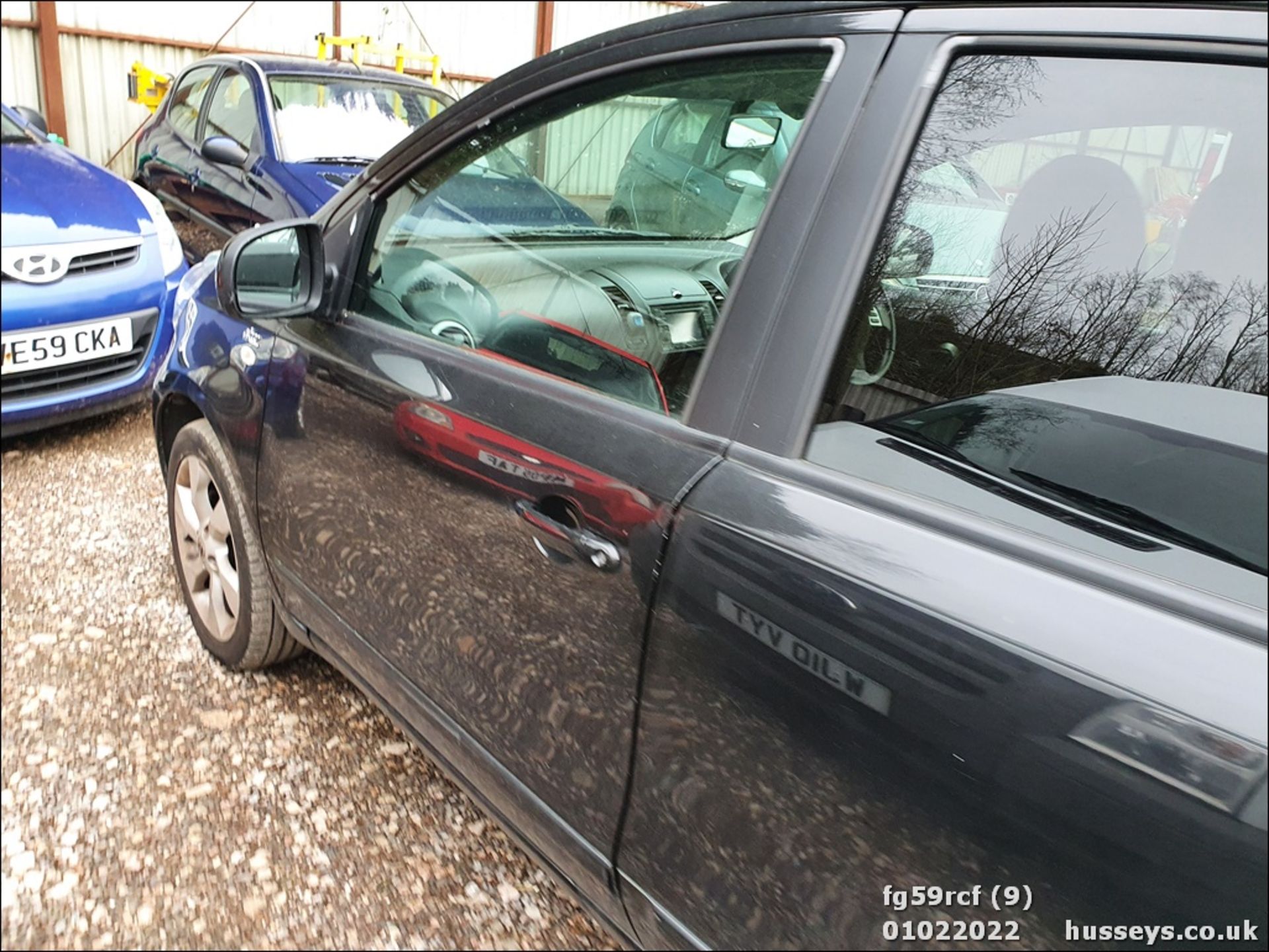 09/59 NISSAN NOTE N-TEC DCI - 1461cc 5dr MPV (Black) - Image 10 of 29