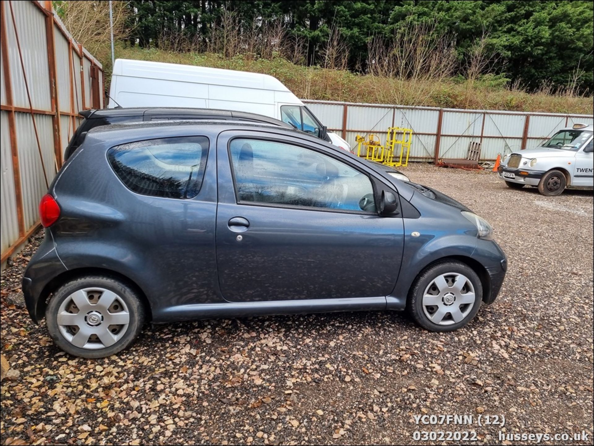 07/07 TOYOTA AYGO+ VVT-I - 998cc 3dr Hatchback (Grey, 137k) - Image 12 of 22