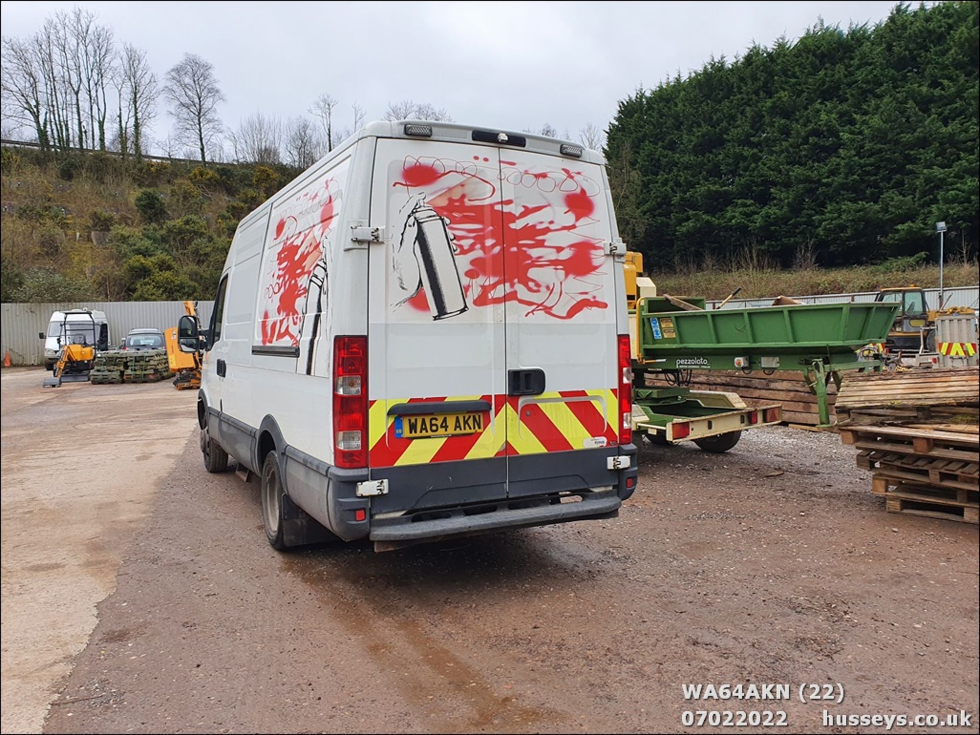 14/64 IVECO DAILY 40C13 - 2287cc 5dr Van (White) - Image 22 of 36