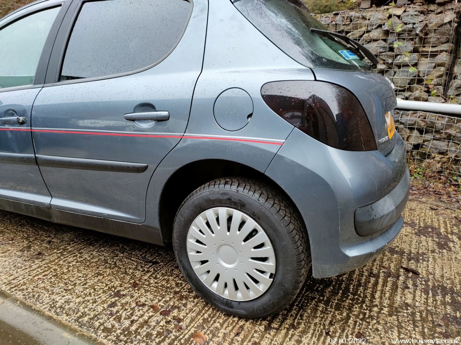 07/07 PEUGEOT 207 S - 1360cc 5dr Hatchback (Grey, 96k) - Image 10 of 23