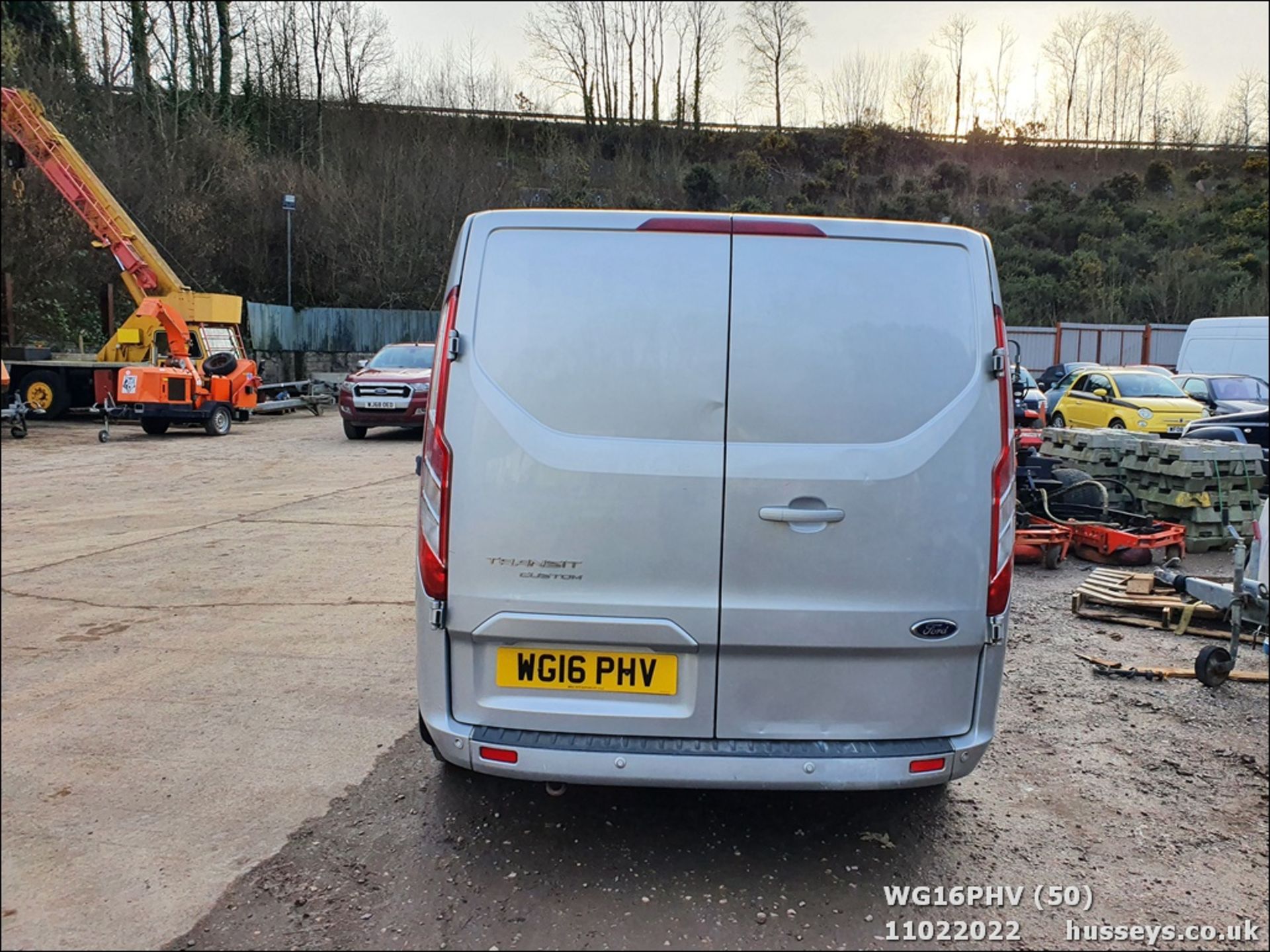 16/16 FORD TRANSIT CUSTOM 290 LTD E- - 2198cc 5dr Van (Silver, 124k) - Image 28 of 47