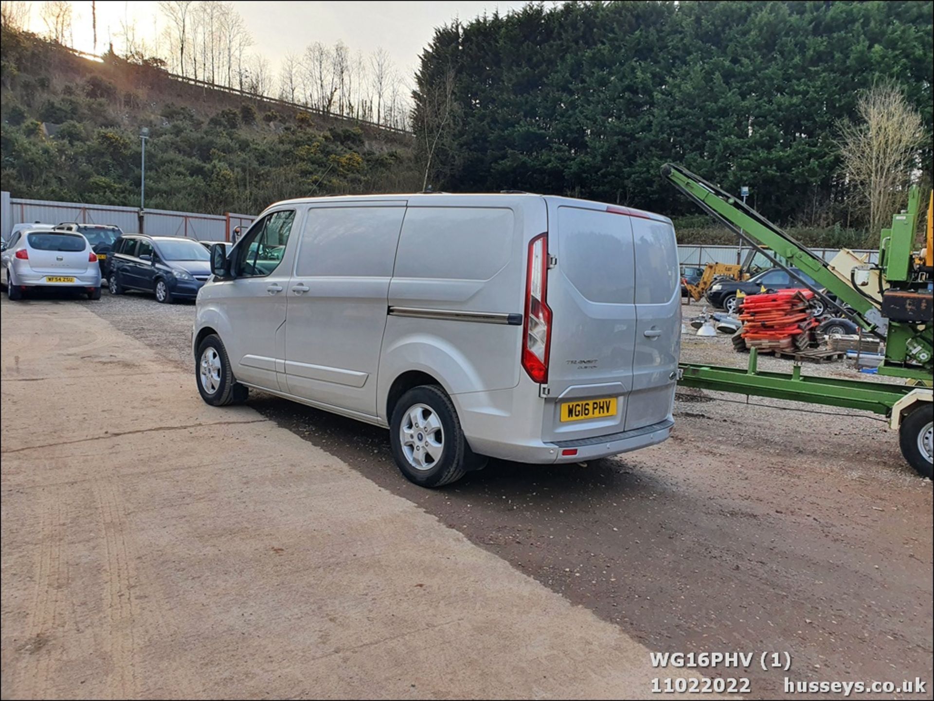 16/16 FORD TRANSIT CUSTOM 290 LTD E- - 2198cc 5dr Van (Silver, 124k) - Image 2 of 47