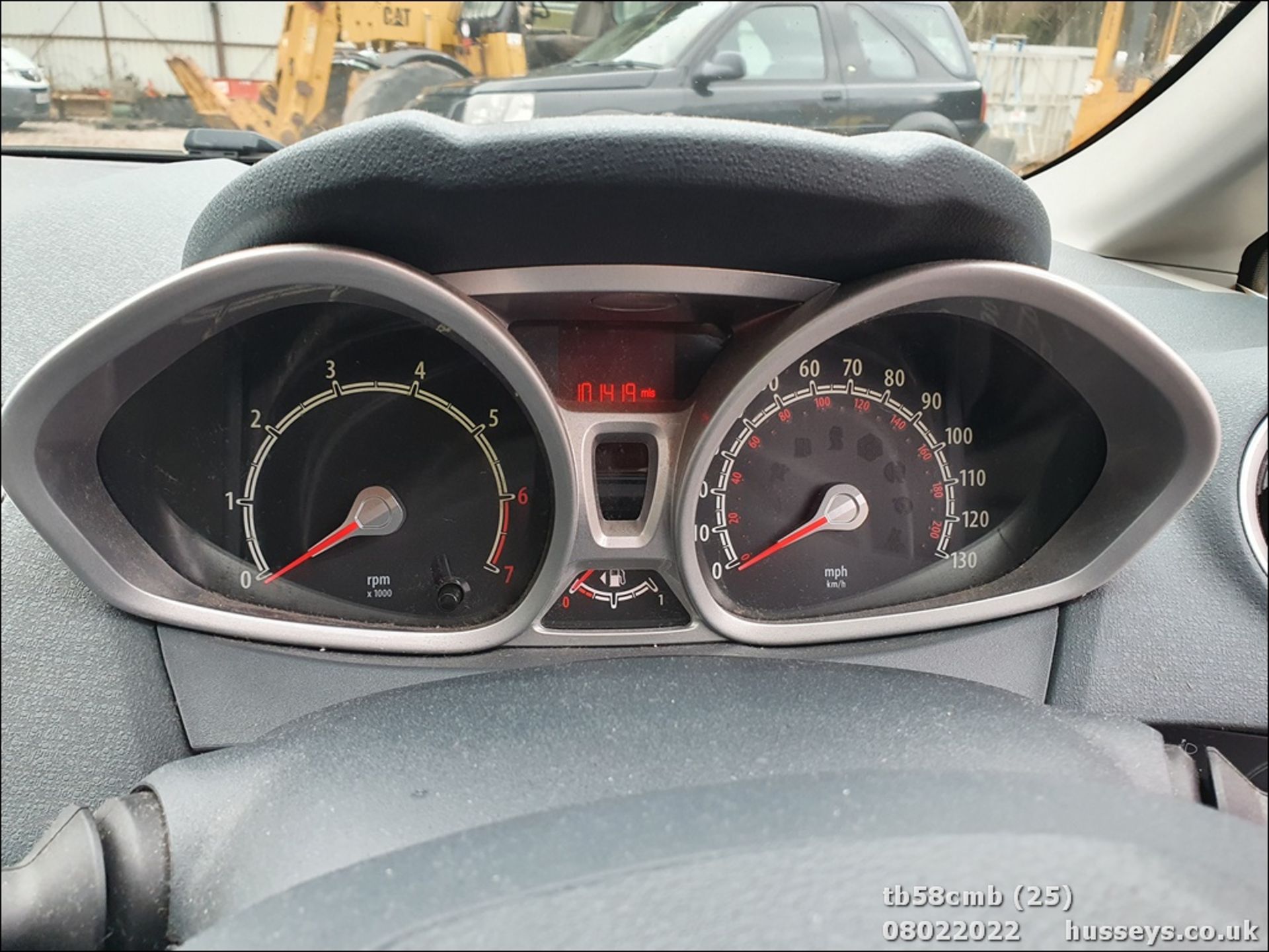 08/58 FORD FIESTA ZETEC 96 - 1388cc 5dr Hatchback (Red, 101k) - Image 25 of 26