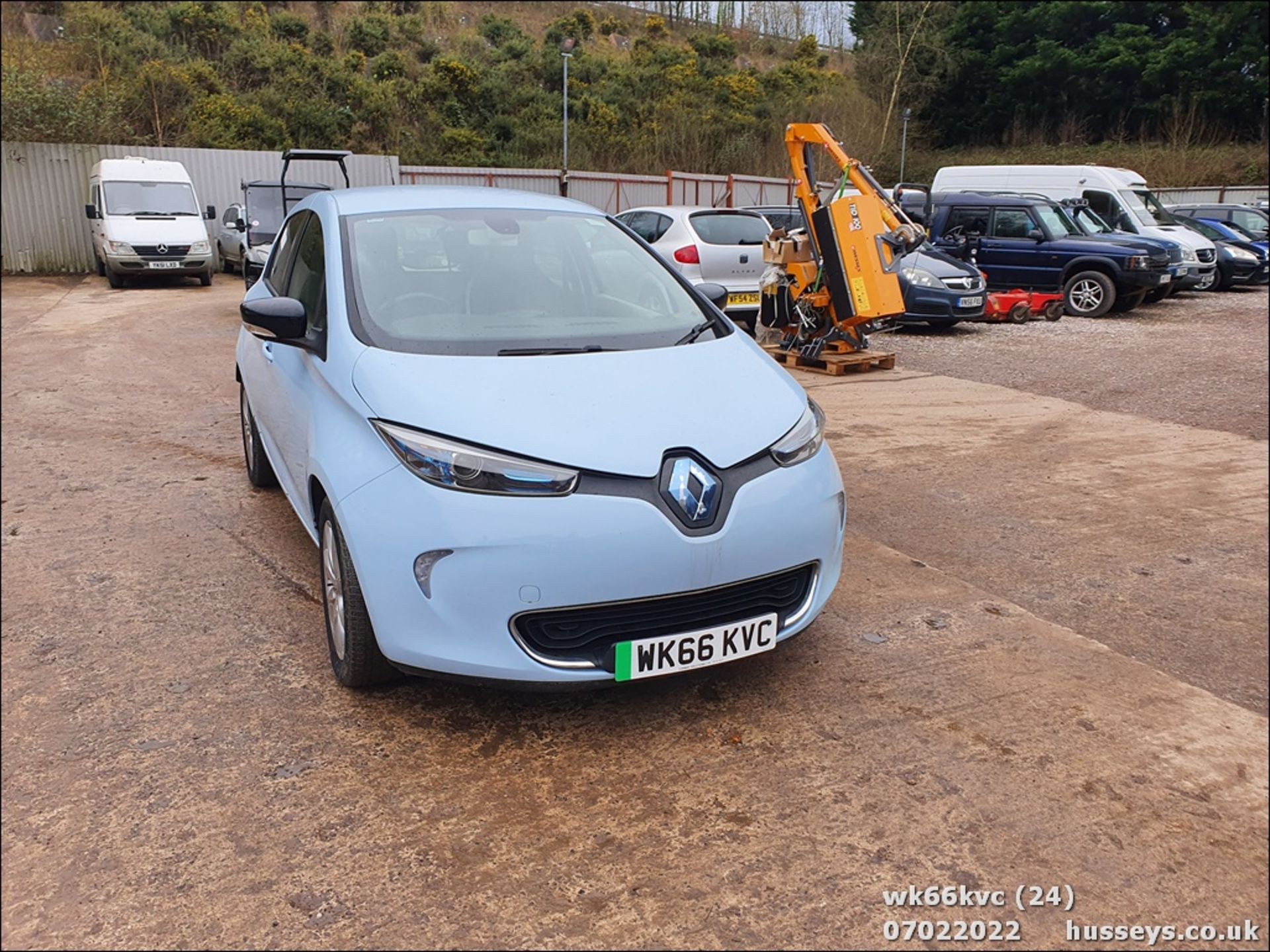 16/66 RENAULT ZOE I DYNAMIQUE NAV AUTO ELECTRIC 3dr Hatchback (Blue, 17k) - Image 24 of 27