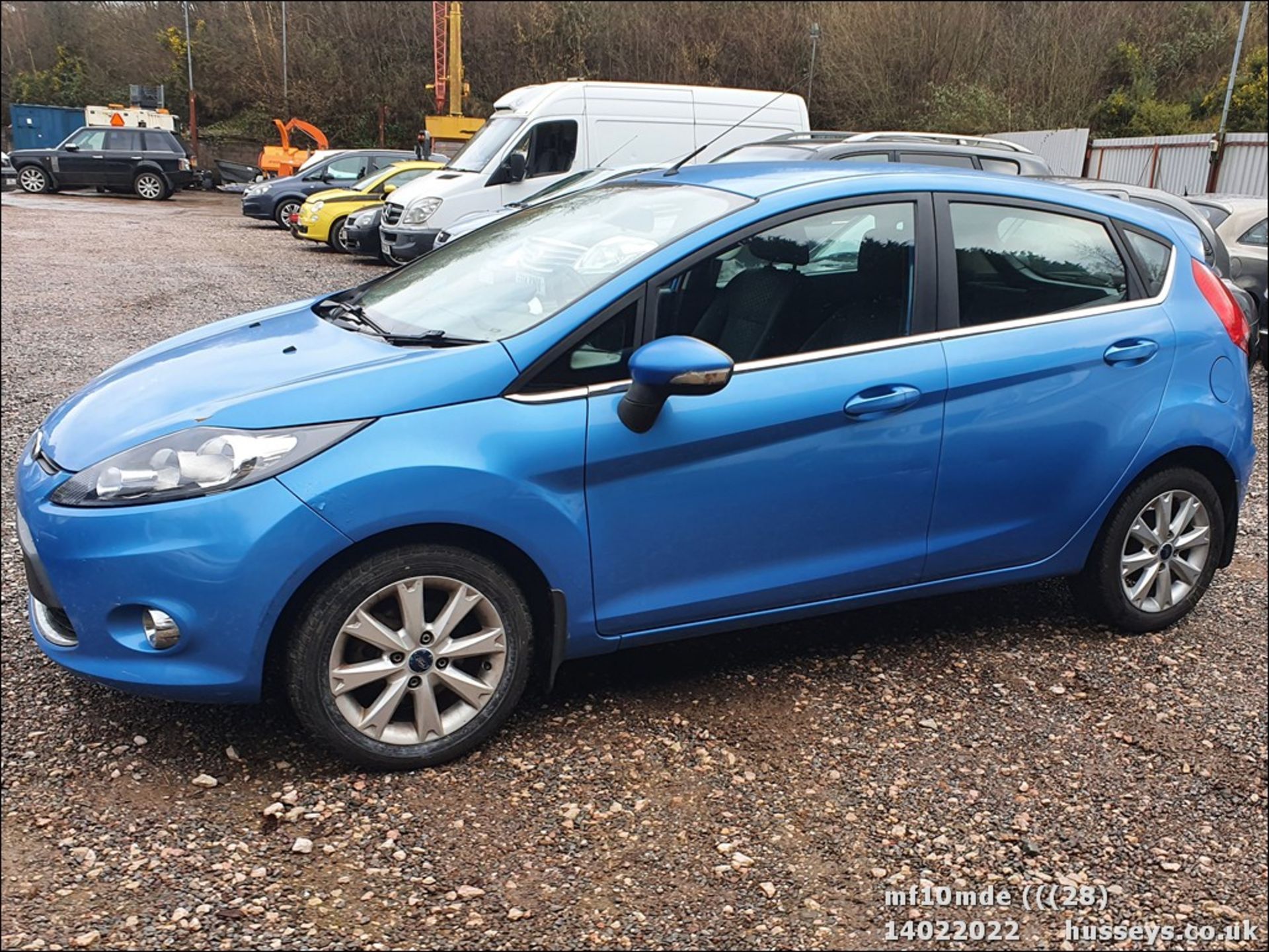 10/10 FORD FIESTA ZETEC - 1242cc 5dr Hatchback (Blue)