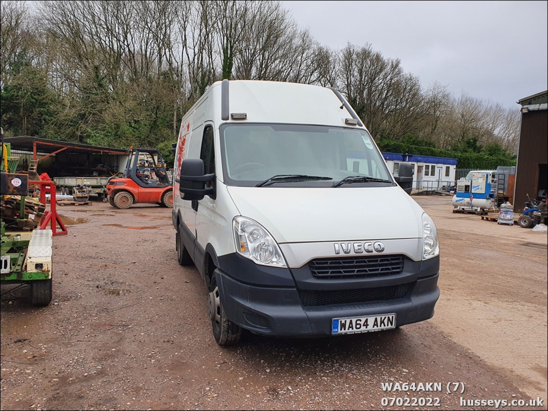14/64 IVECO DAILY 40C13 - 2287cc 5dr Van (White) - Image 8 of 36