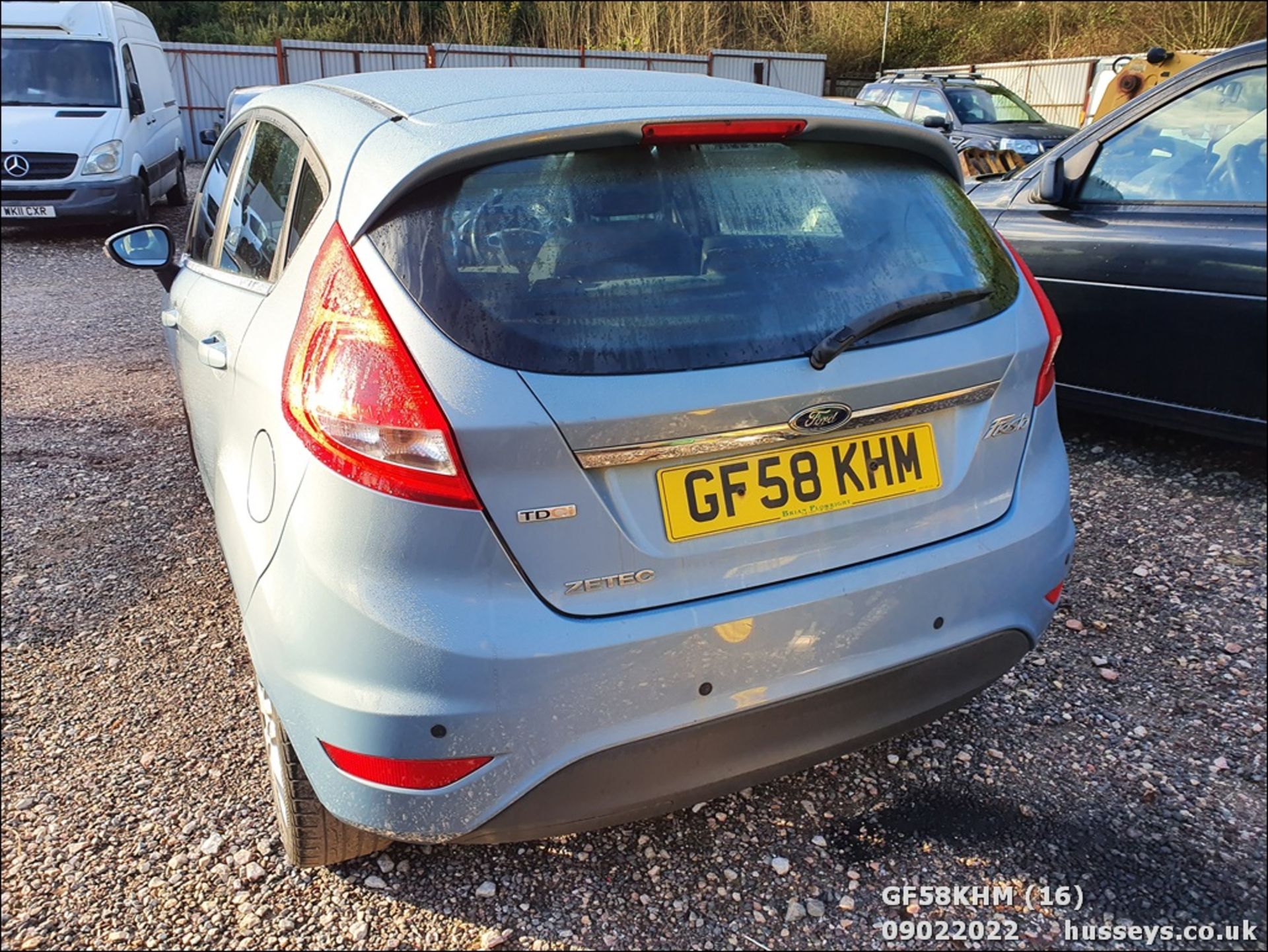 08/58 FORD FIESTA ZETEC 68 TDCI - 1399cc 5dr Hatchback (Blue, 94k) - Image 17 of 44