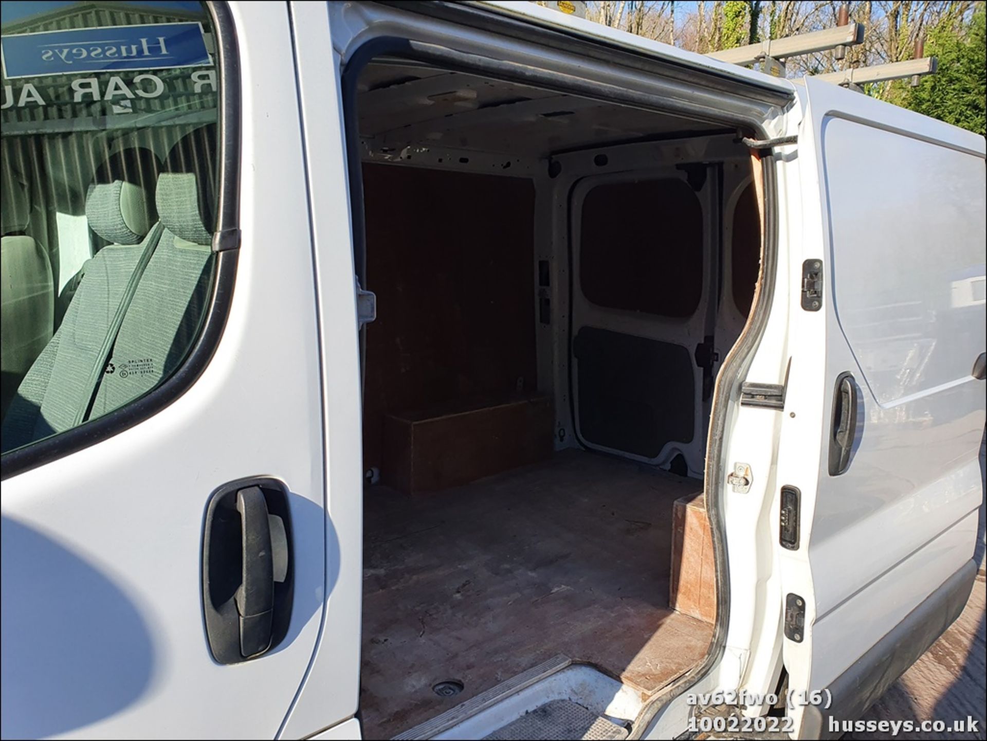 12/62 RENAULT TRAFIC SL27 DCI - 1995cc Van (White, 121k) - Image 26 of 40