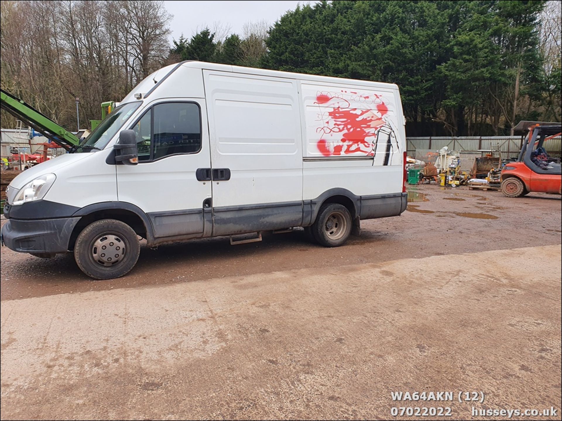 14/64 IVECO DAILY 40C13 - 2287cc 5dr Van (White) - Image 12 of 36