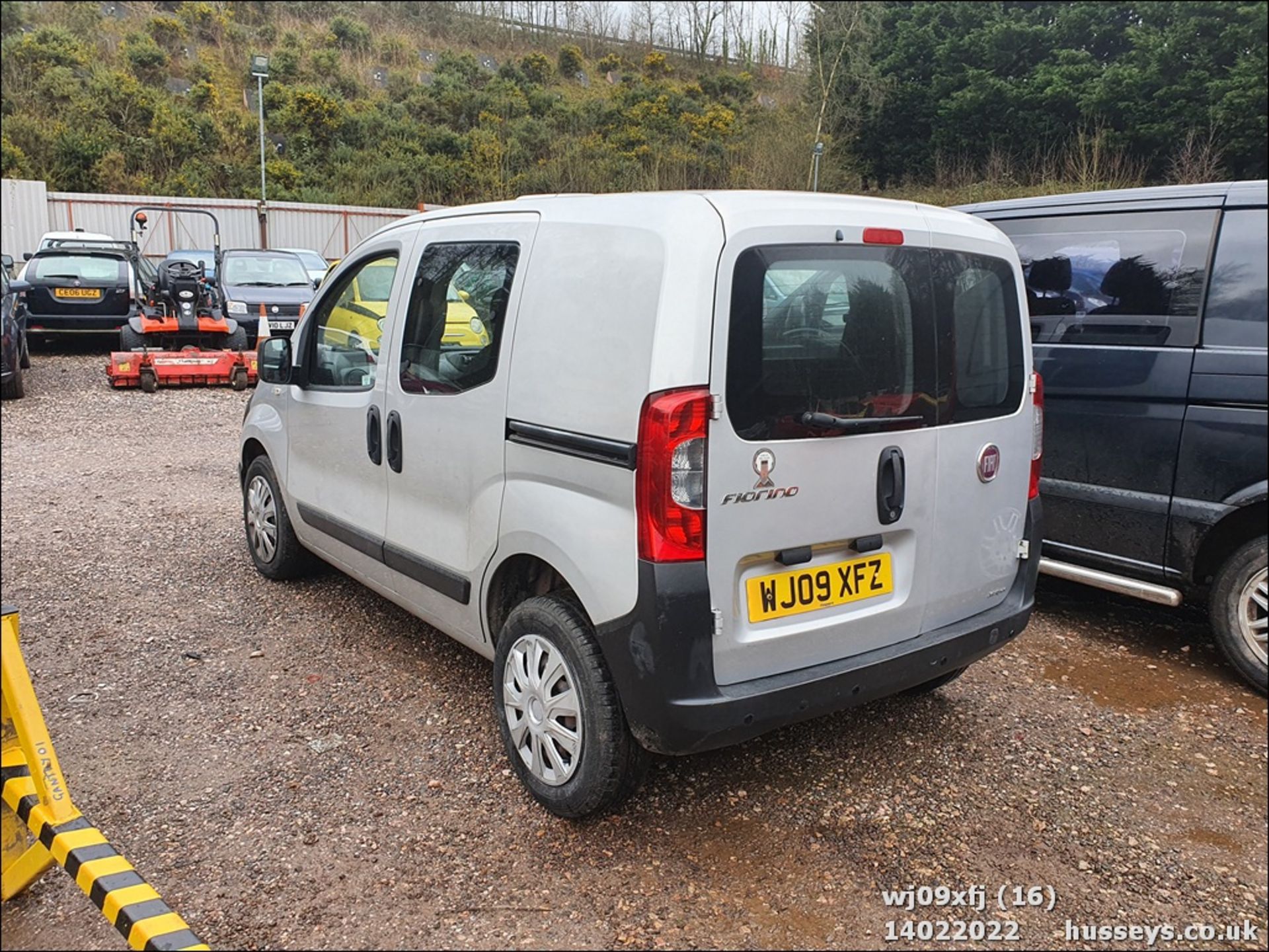 09/09 FIAT FIORINO COMBI 16V M-JET - 1248cc 5dr MPV (Silver, 72k) - Image 16 of 29