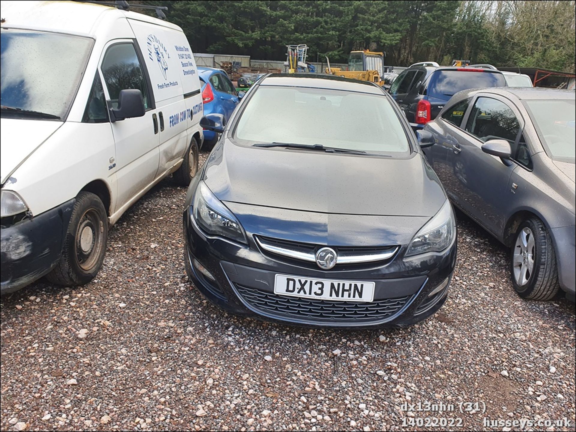 13/13 VAUXHALL ASTRA EXCLUSIV CDTI ECOFL - 1686cc 5dr Hatchback (Black, 139k) - Image 19 of 29