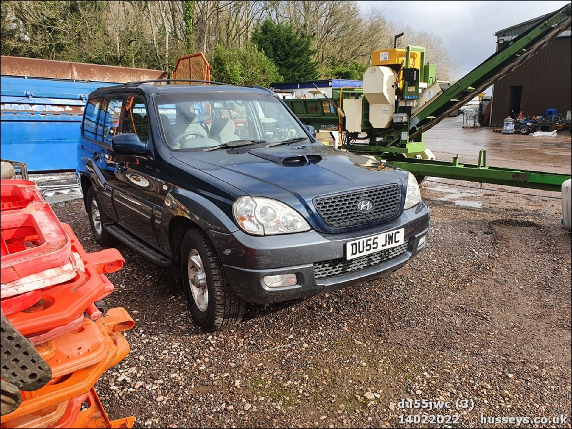 05/55 HYUNDAI TERRACAN CDX CRTD - 2902cc 5dr Estate (Blue) - Image 3 of 32