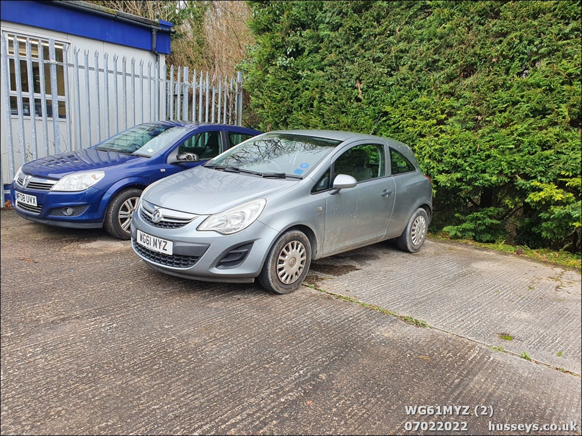 12/61 VAUXHALL CORSA S ECOFLEX - 998cc 3dr Hatchback (Silver, 85k) - Image 3 of 27