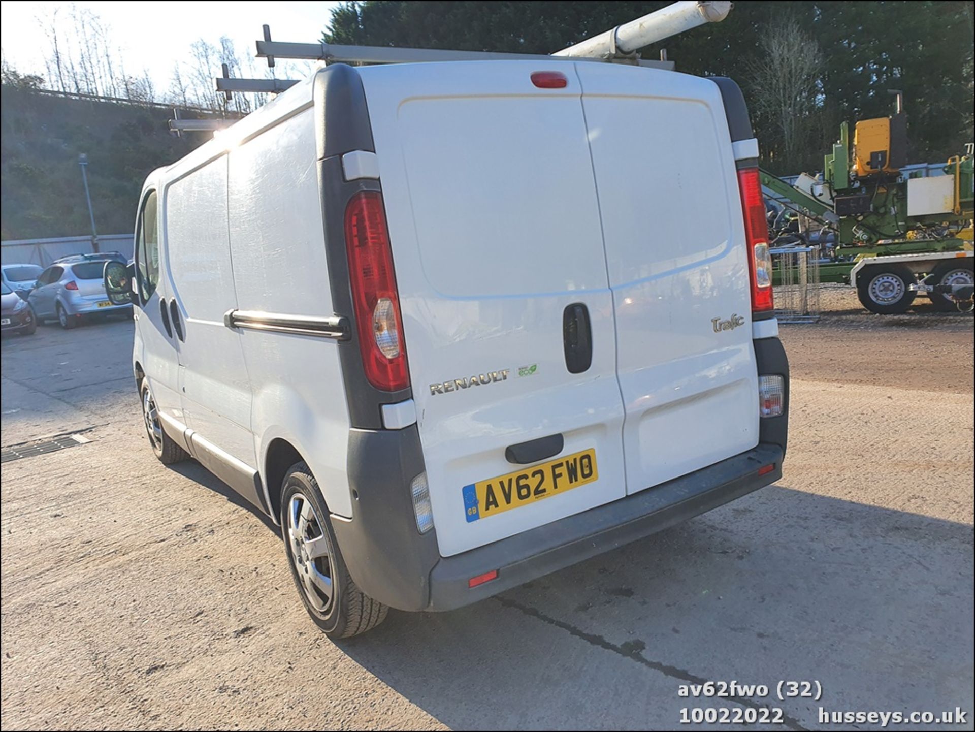 12/62 RENAULT TRAFIC SL27 DCI - 1995cc Van (White, 121k) - Image 5 of 40