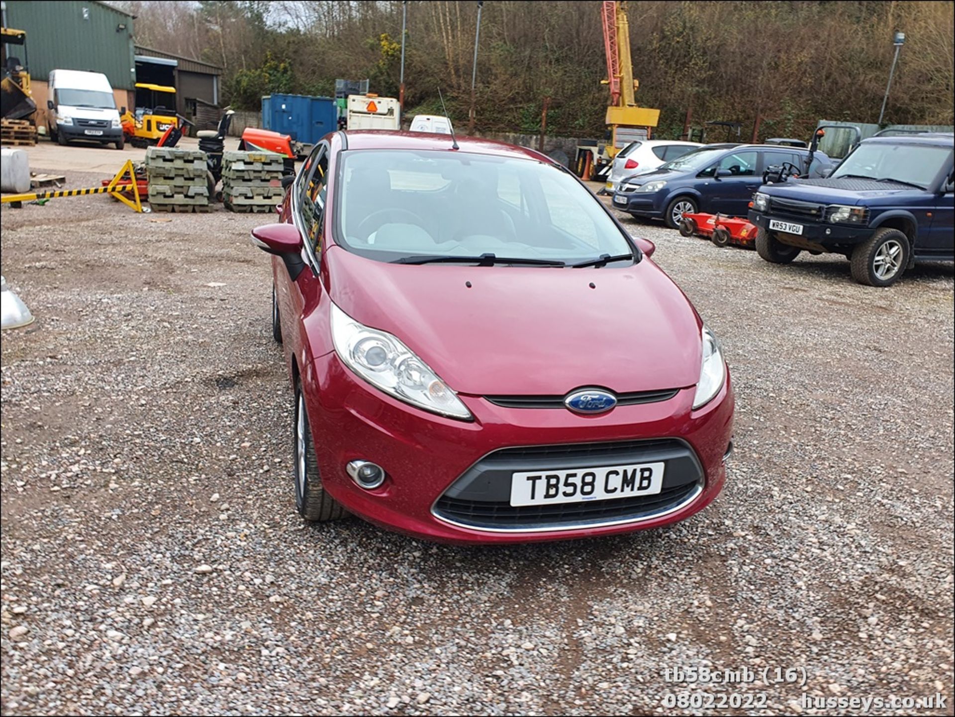 08/58 FORD FIESTA ZETEC 96 - 1388cc 5dr Hatchback (Red, 101k) - Image 16 of 26