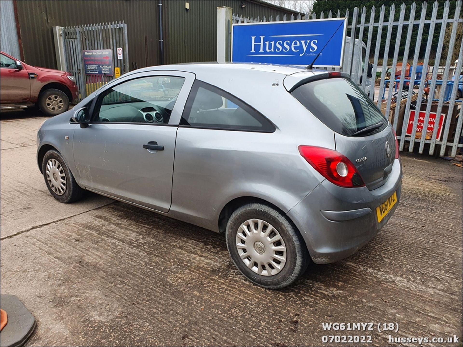 12/61 VAUXHALL CORSA S ECOFLEX - 998cc 3dr Hatchback (Silver, 85k) - Image 19 of 27