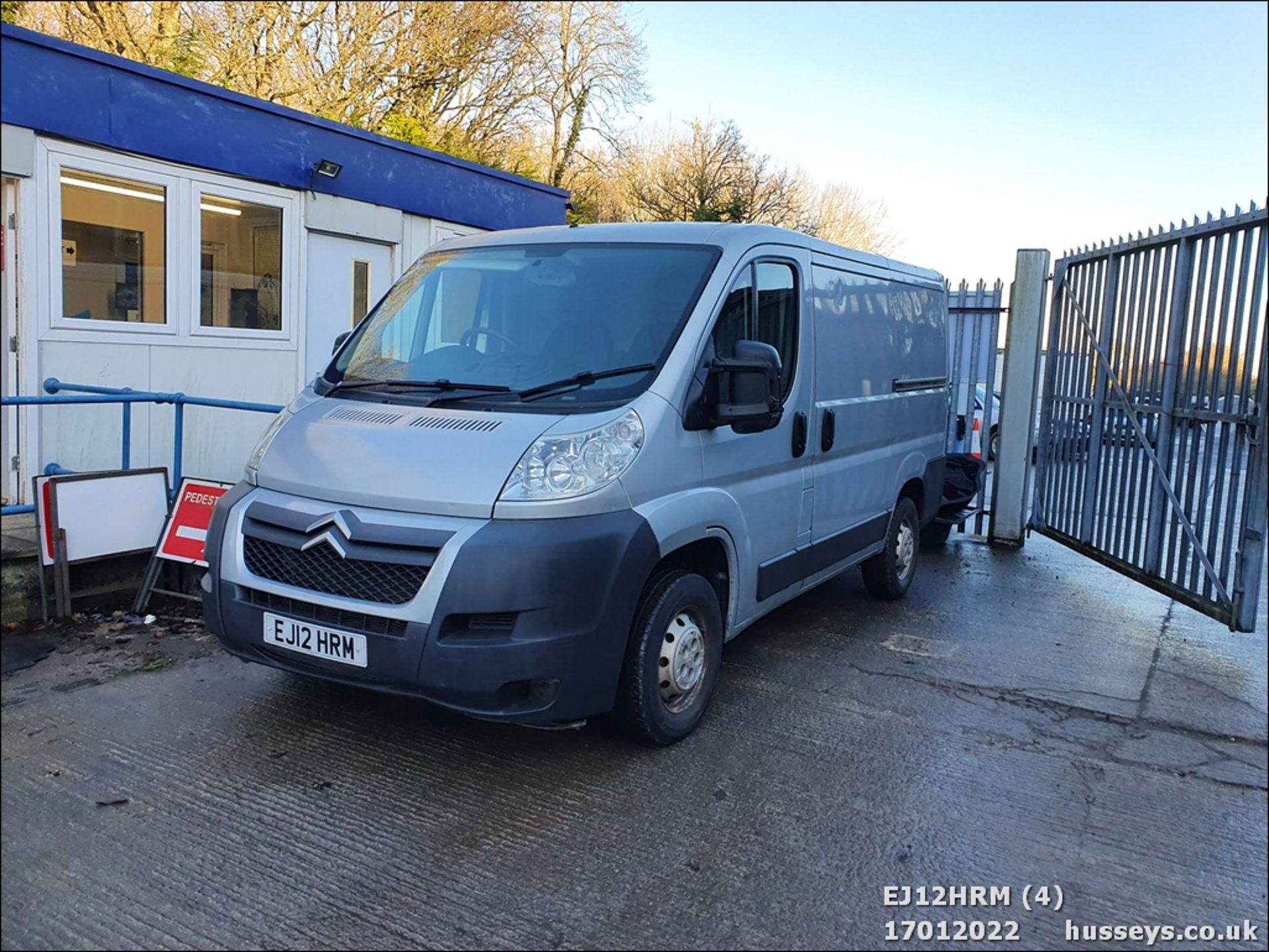 12/12 CITROEN RELAY 30 L1H1 ENTERPRISE - 2198cc Van (Silver, 121k) - Image 4 of 24