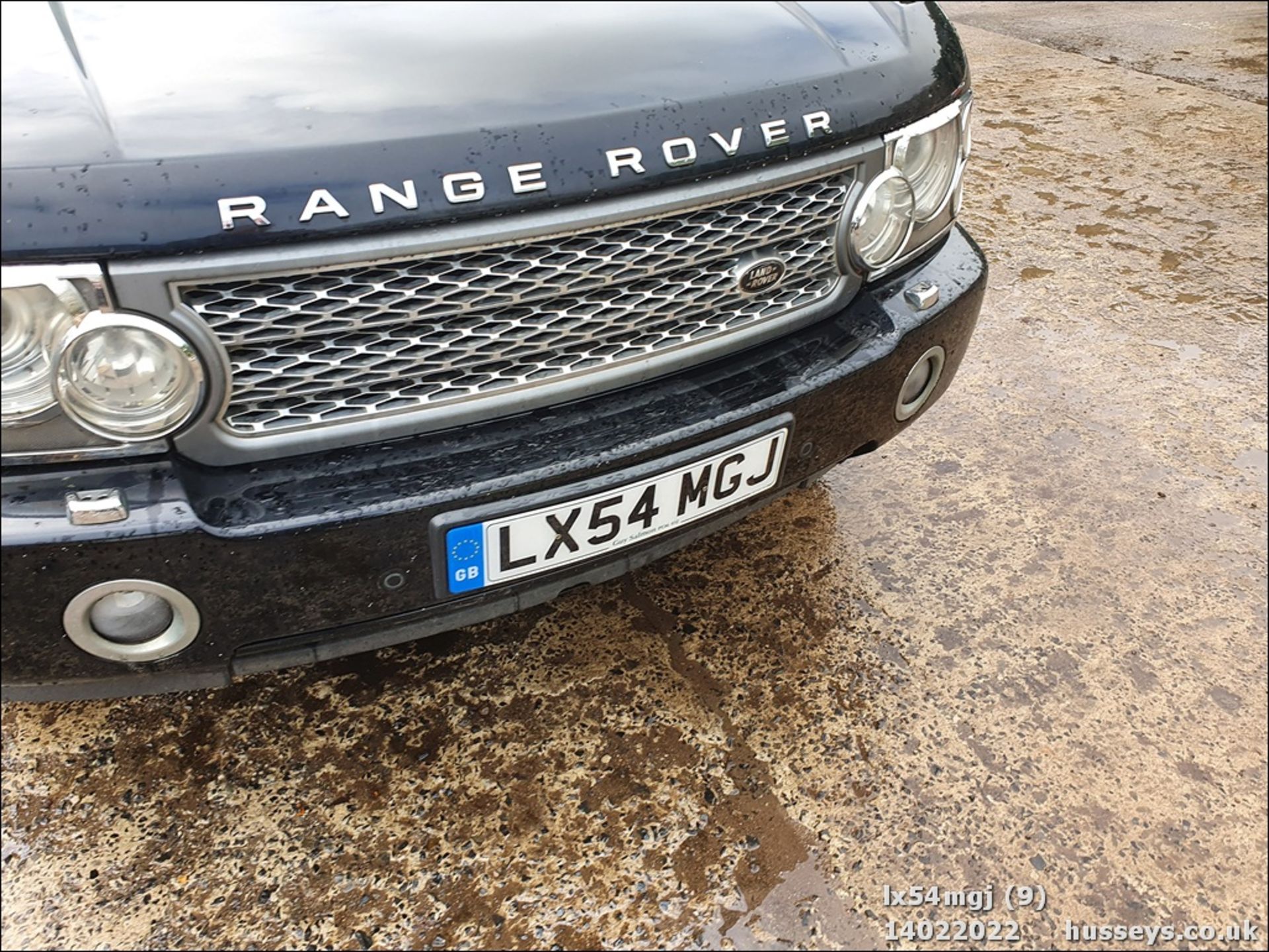 04/54 LAND ROVER RANGE ROVER VOGUE TD6 AUT - 2926cc Estate (Black) - Image 2 of 36