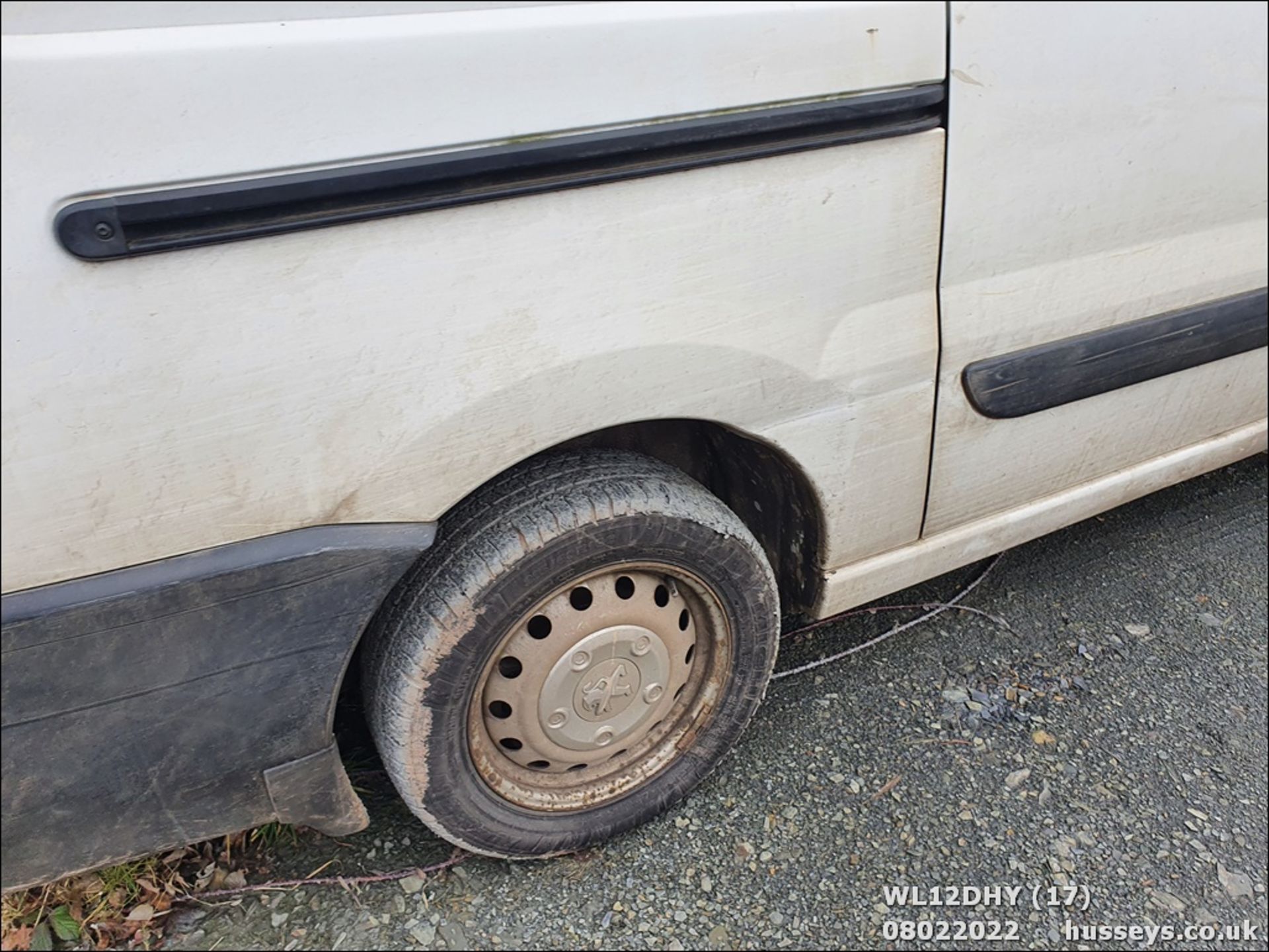 12/12 PEUGEOT EXPERT 1200 L2H1 HDI - 1997cc 6dr Van (White) - Image 17 of 22