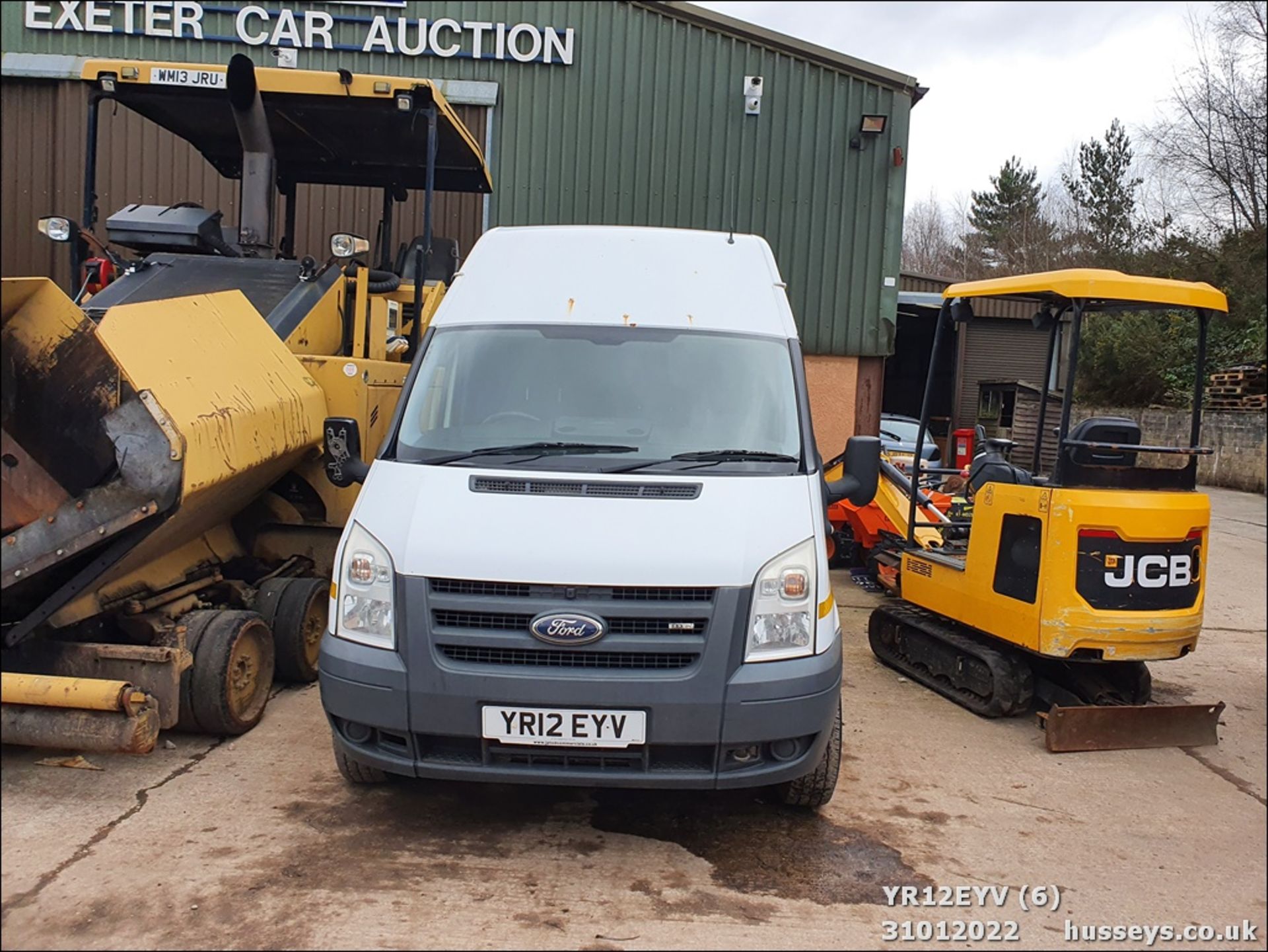 12/12 FORD TRANSIT 100 T350L RWD - 2402cc Van (White) - Image 6 of 22