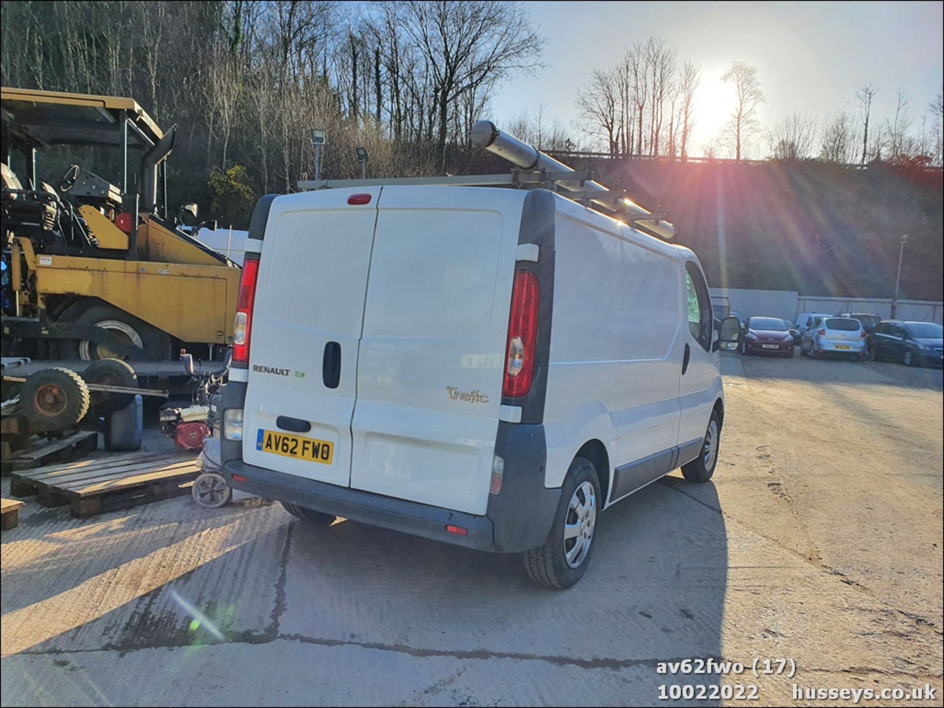 12/62 RENAULT TRAFIC SL27 DCI - 1995cc Van (White, 121k) - Image 25 of 40