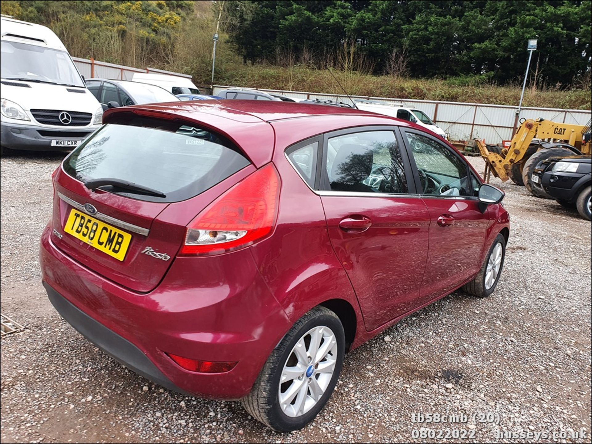 08/58 FORD FIESTA ZETEC 96 - 1388cc 5dr Hatchback (Red, 101k) - Image 20 of 26