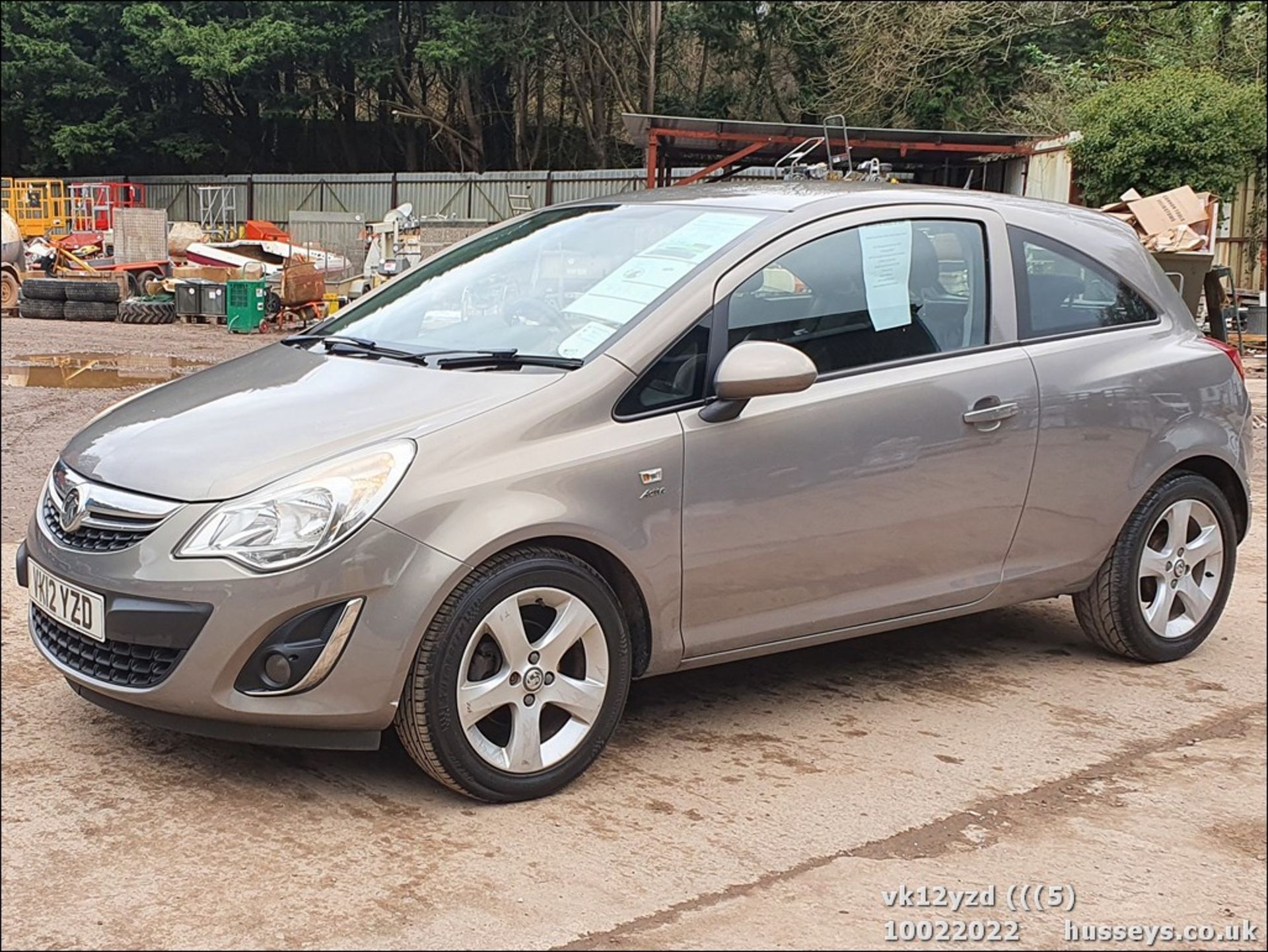 12/12 VAUXHALL CORSA ACTIVE - 1229cc 3dr Hatchback (Brown)