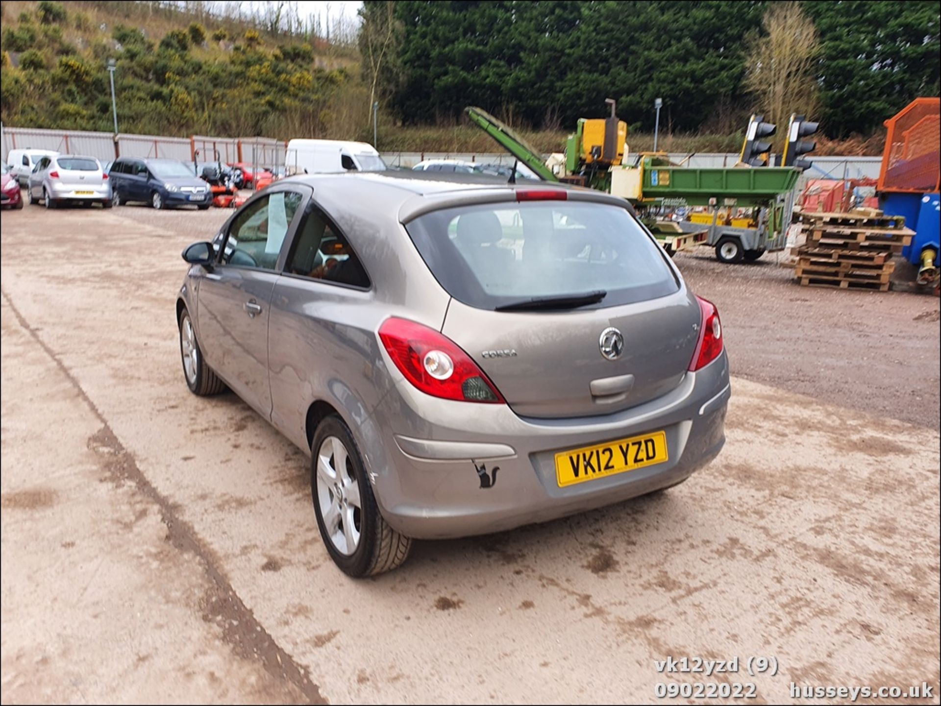 12/12 VAUXHALL CORSA ACTIVE - 1229cc 3dr Hatchback (Brown) - Image 9 of 38