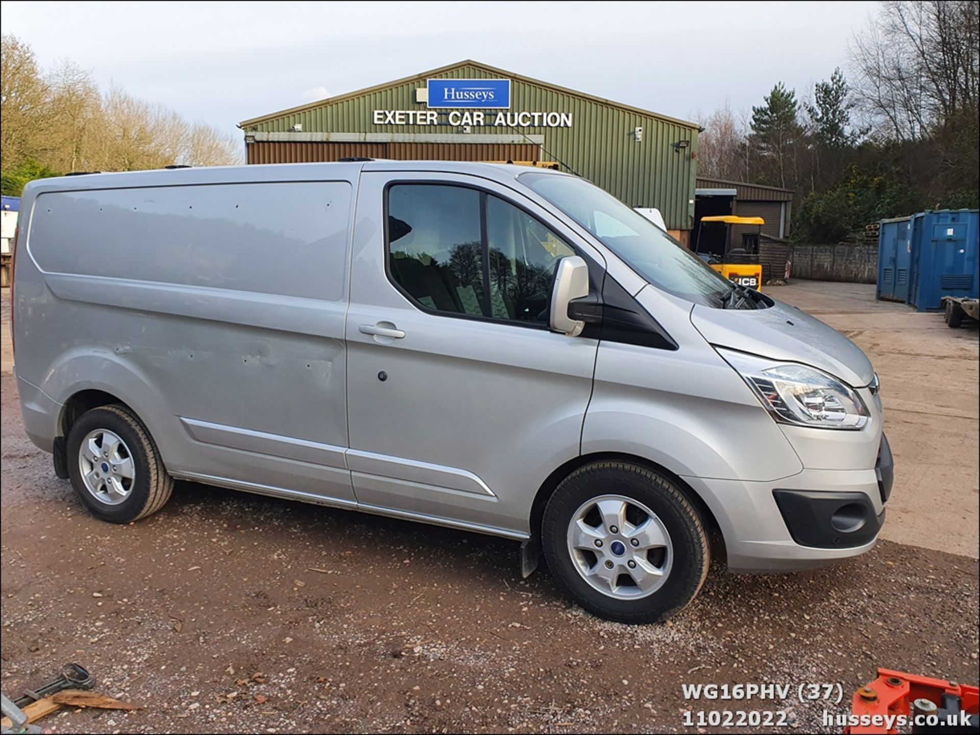 16/16 FORD TRANSIT CUSTOM 290 LTD E- - 2198cc 5dr Van (Silver, 124k) - Image 15 of 47